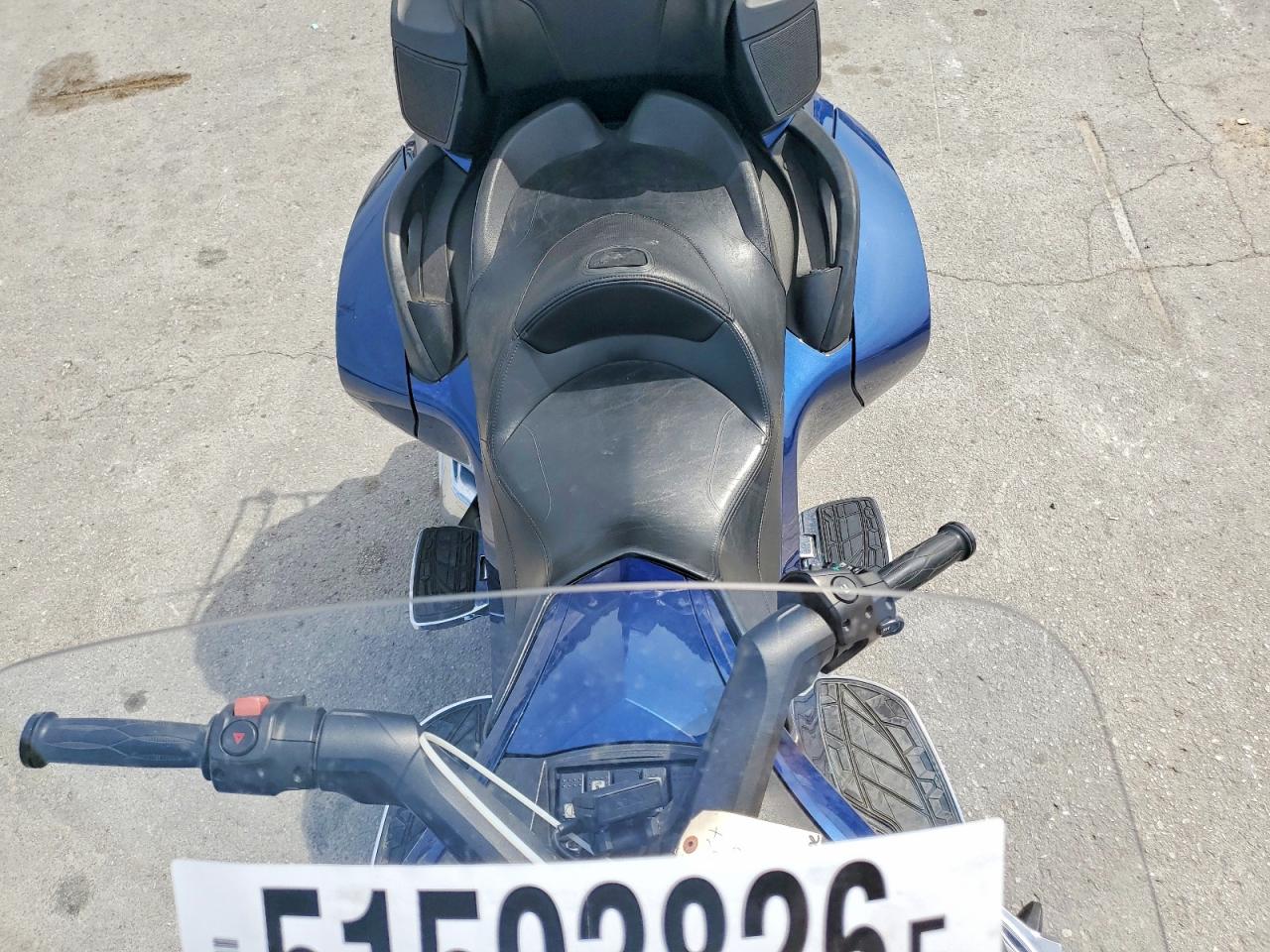 CAN-AM SPYDER ROADSTER 2017 — 6