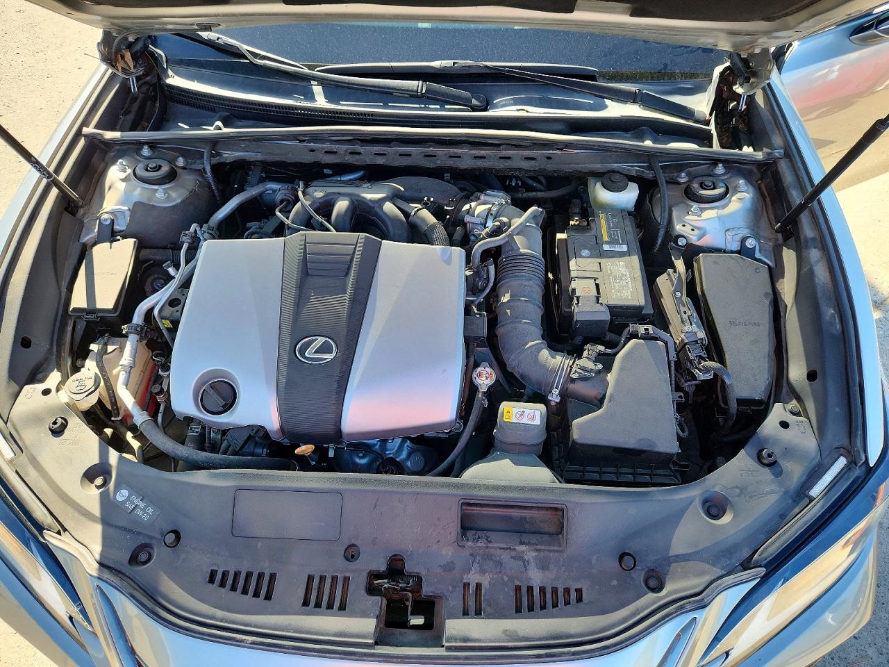 LEXUS ES 2019 — 12