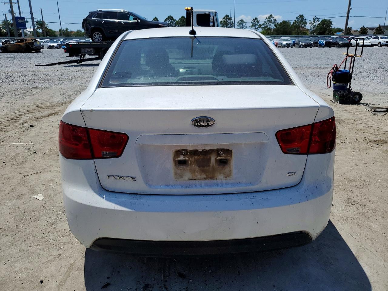 KIA FORTE 2013 — 7