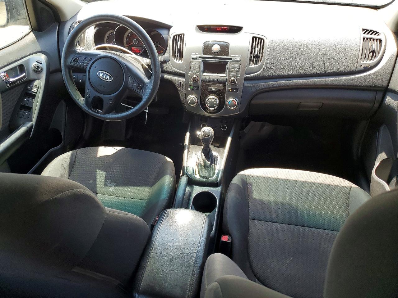 KIA FORTE 2013 — 9