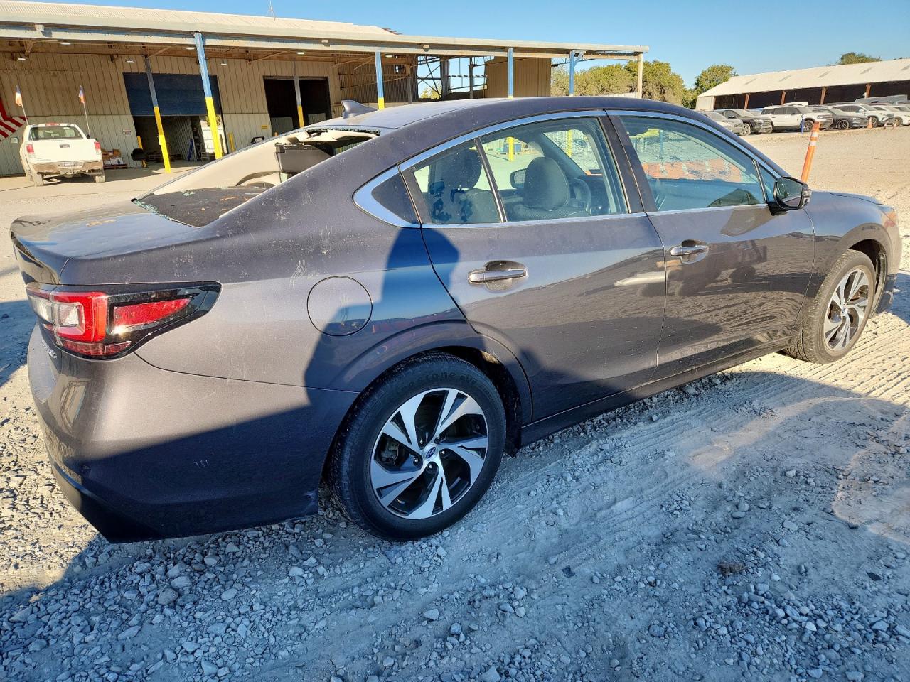 SUBARU LEGACY 2022 — 4