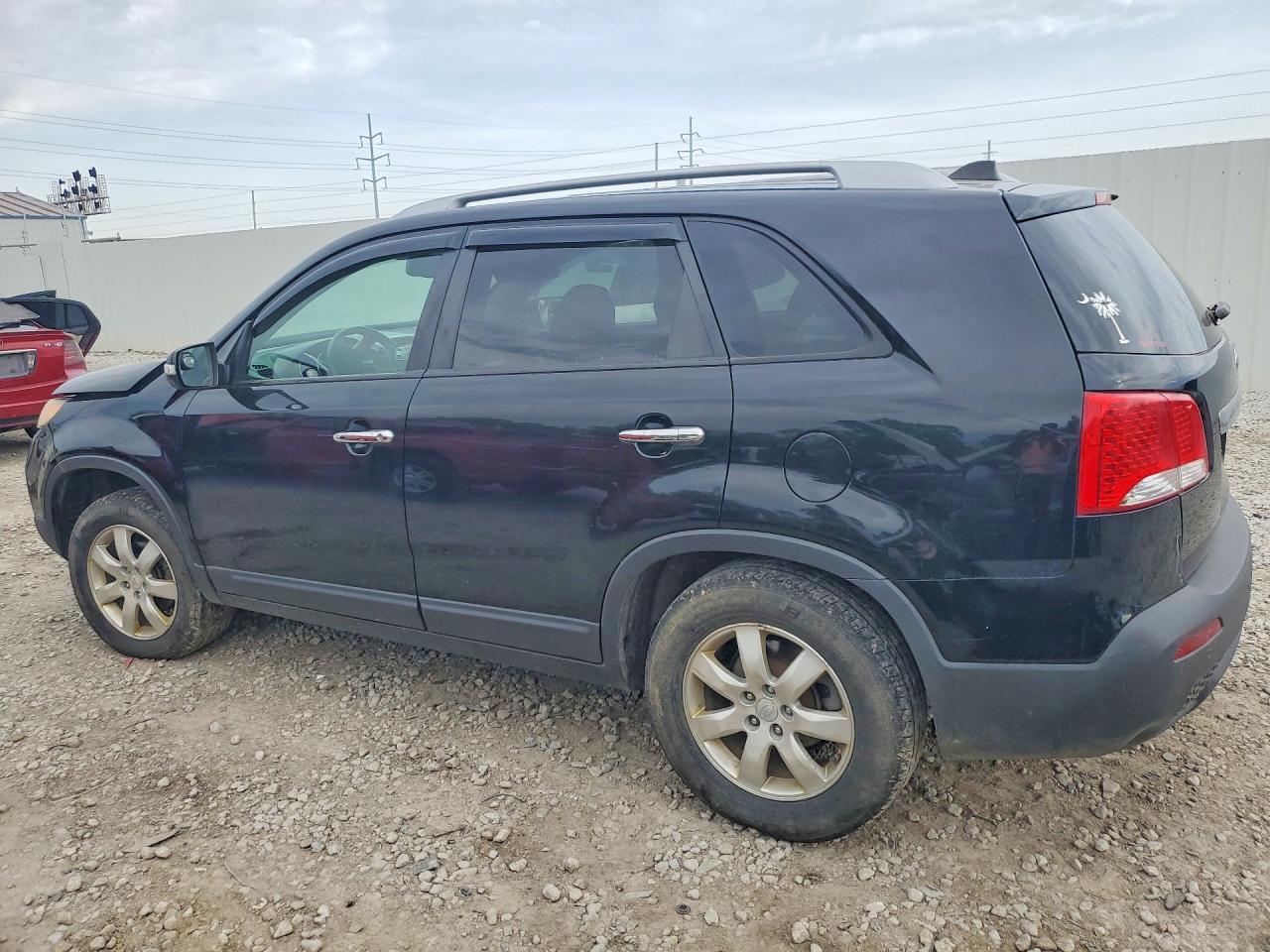 KIA SORENTO 2011 — 3
