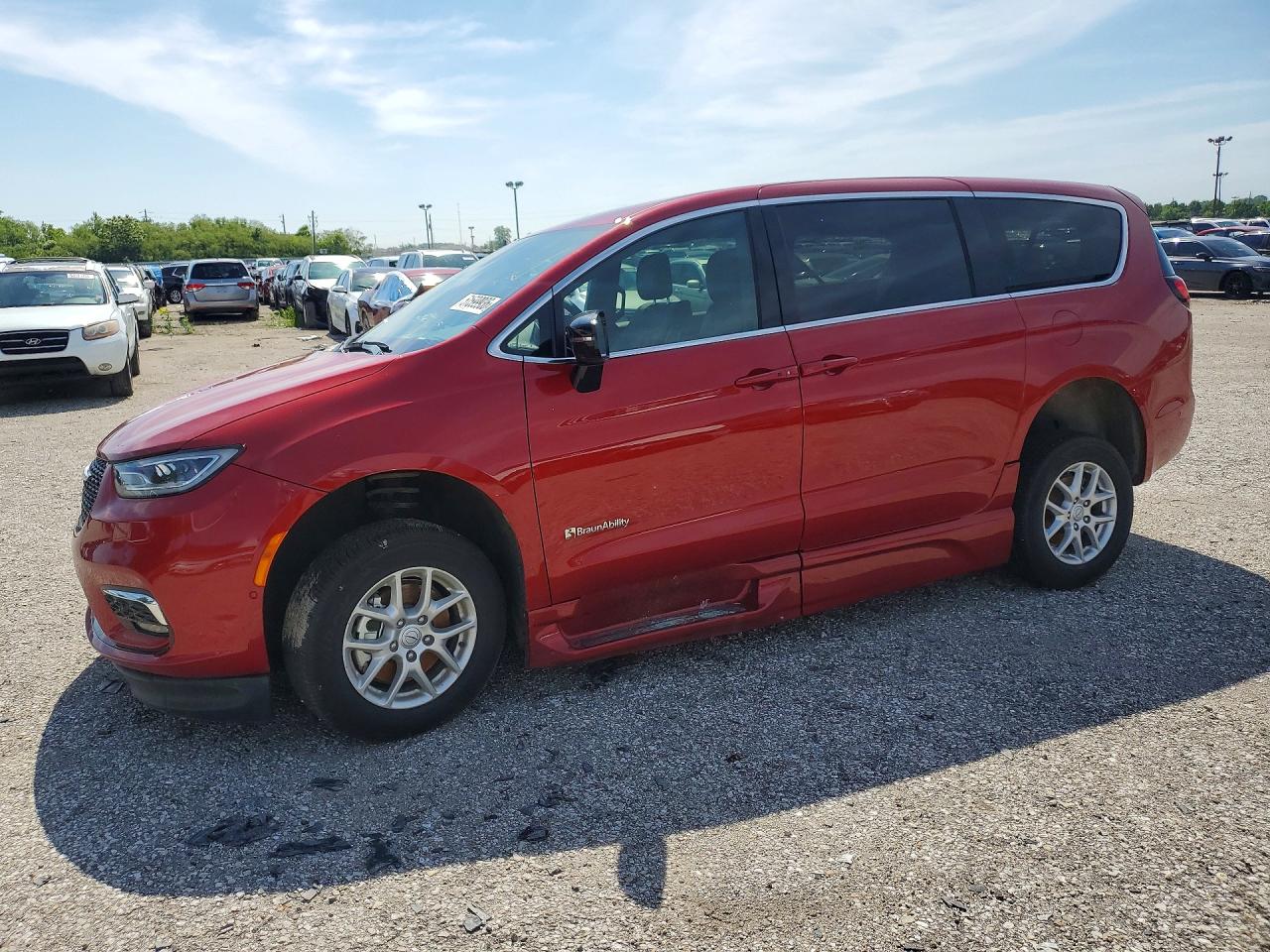 CHRYSLER PACIFICA 2025 — 2