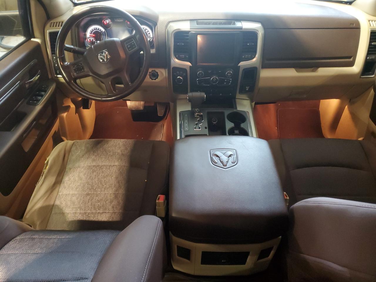 RAM 1500 2013 — 9
