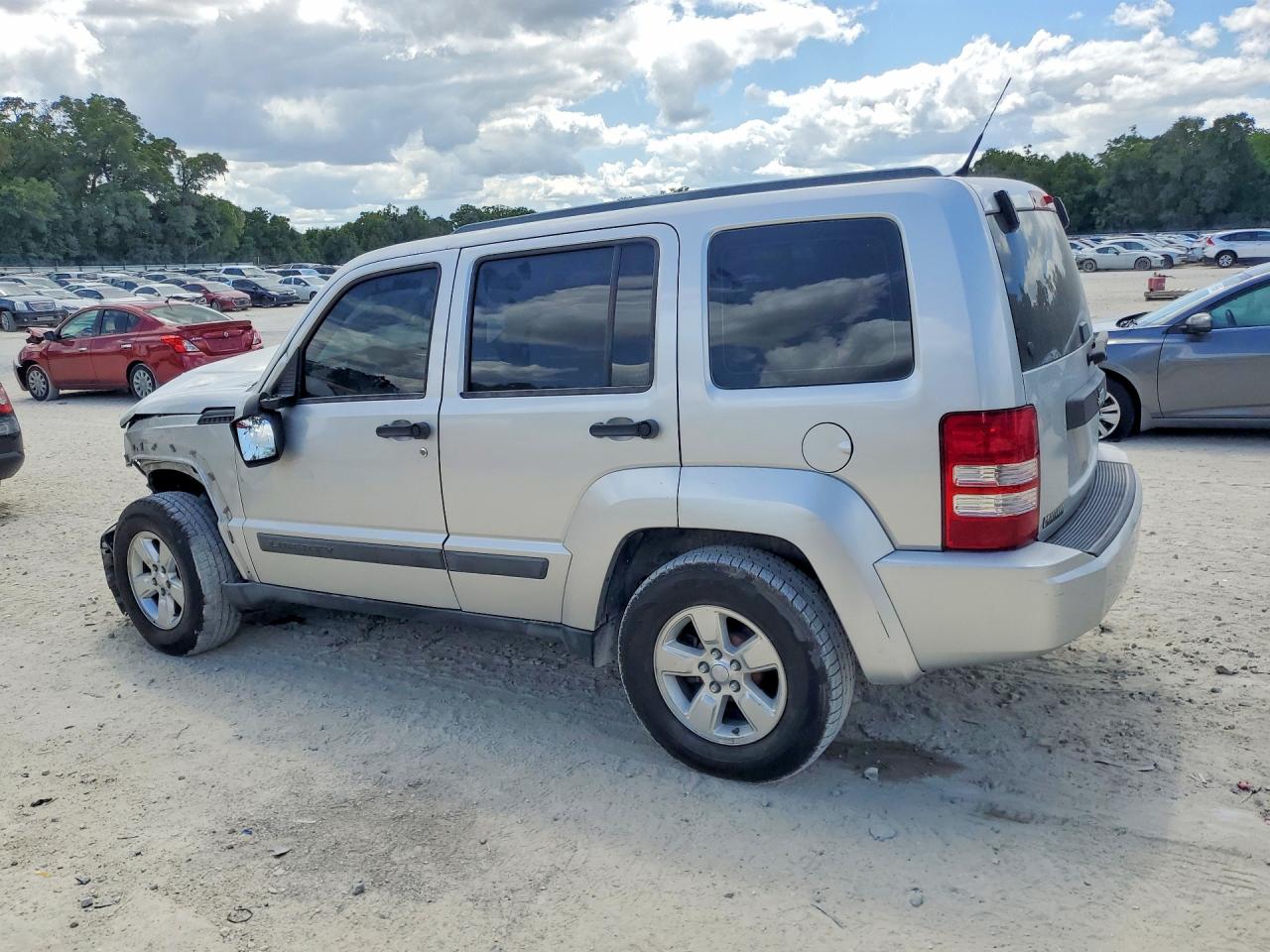 JEEP LIBERTY 2011 — 3