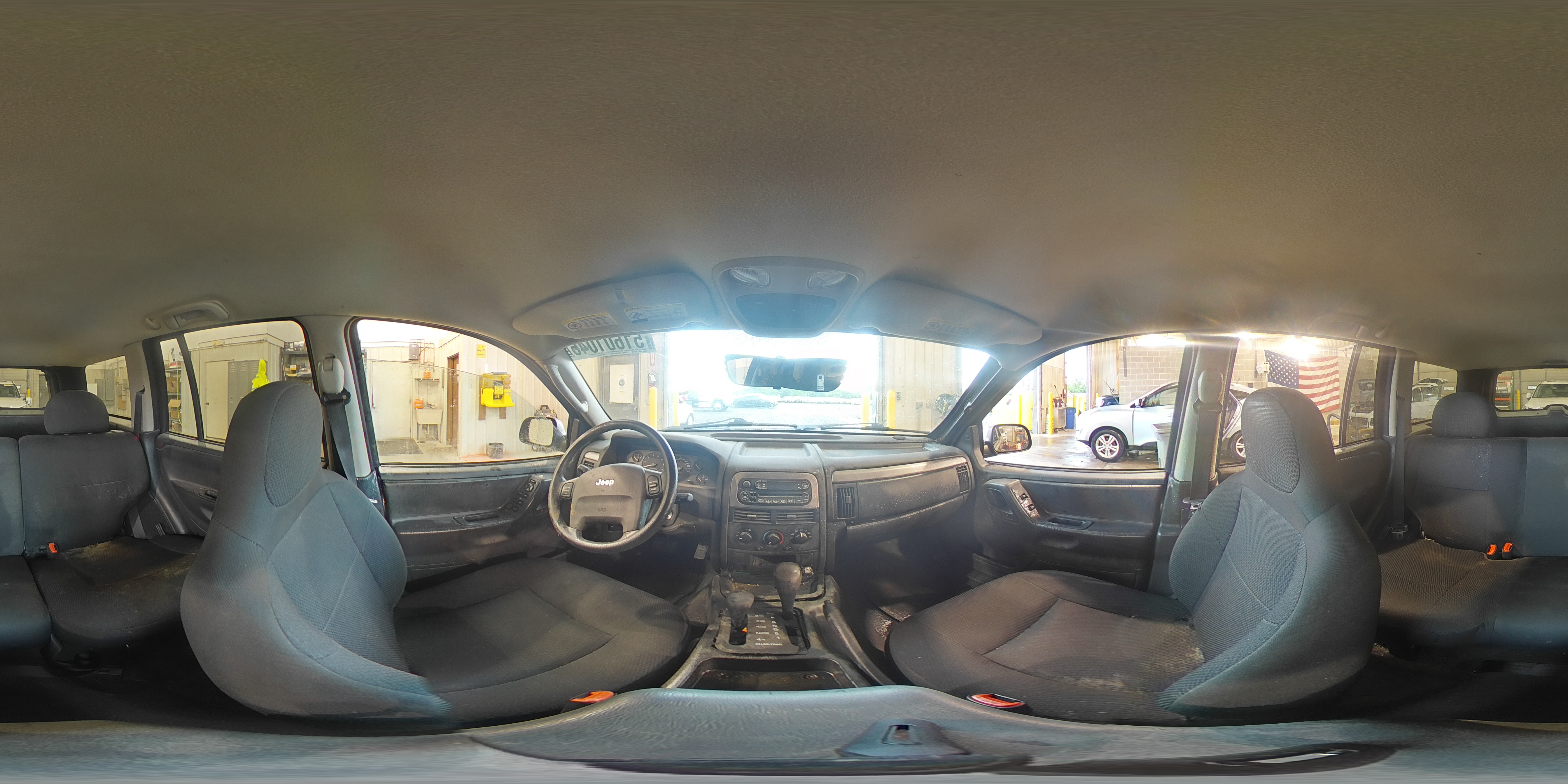 JEEP GRAND CHEROKEE 2004 — 14