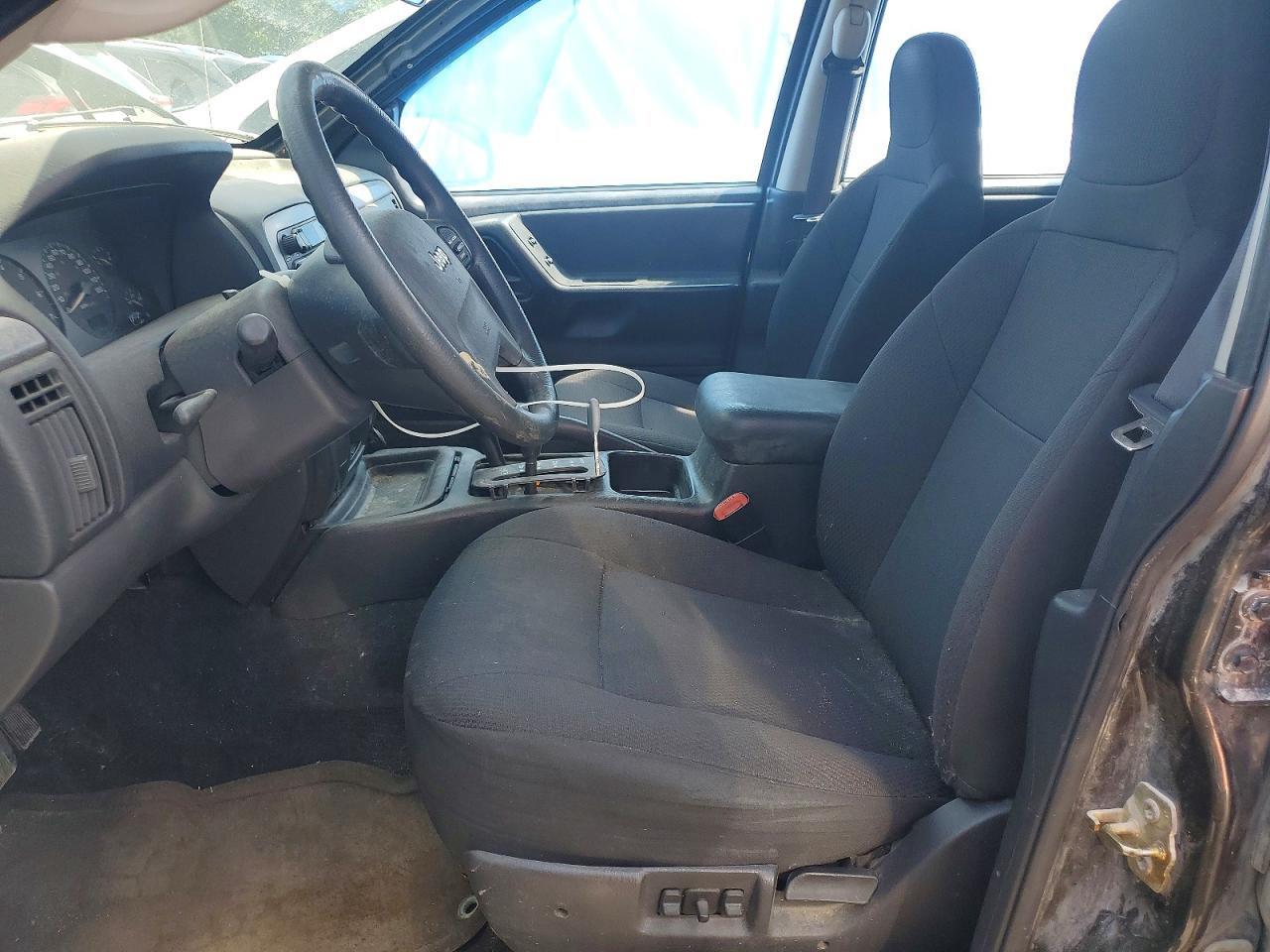 JEEP GRAND CHEROKEE 2004 — 8