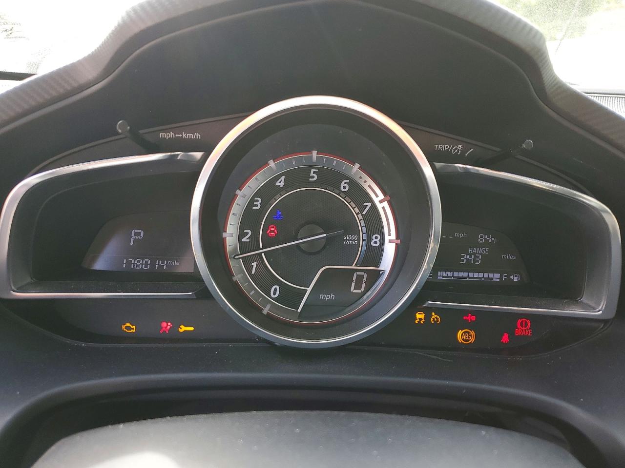 MAZDA 3 2016 — 10