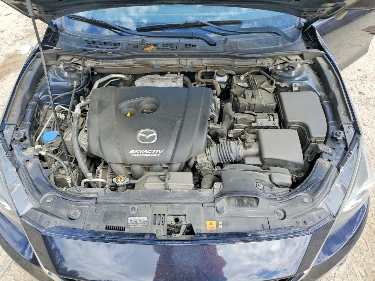 MAZDA 3 2016 — 12
