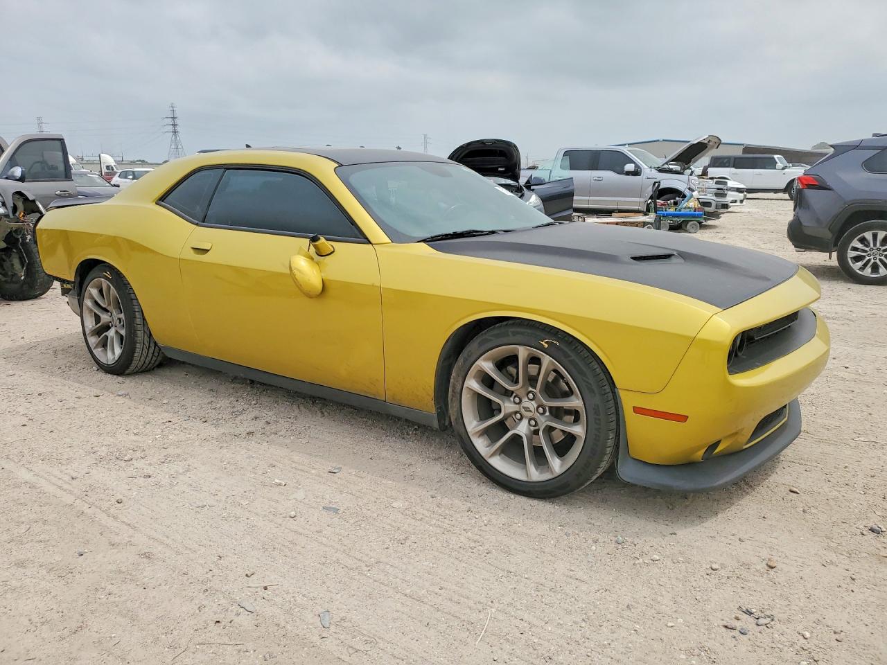 DODGE CHALLENGER 2020 — 5