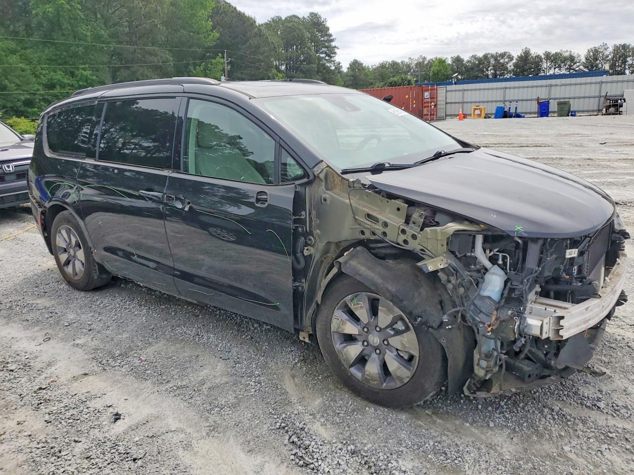 CHRYSLER PACIFICA 2018 — 5