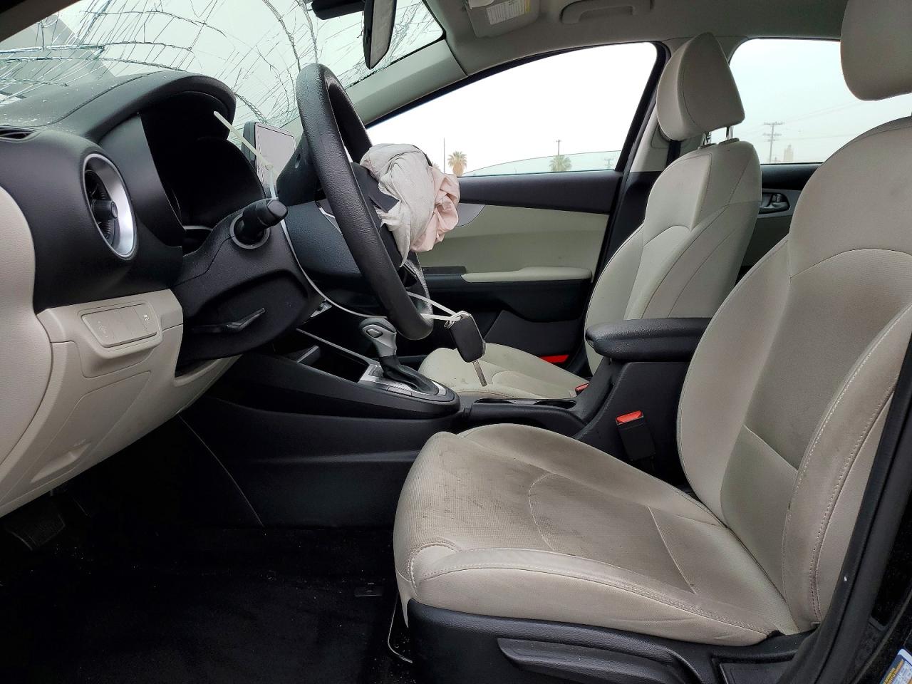 KIA FORTE 2022 — 8