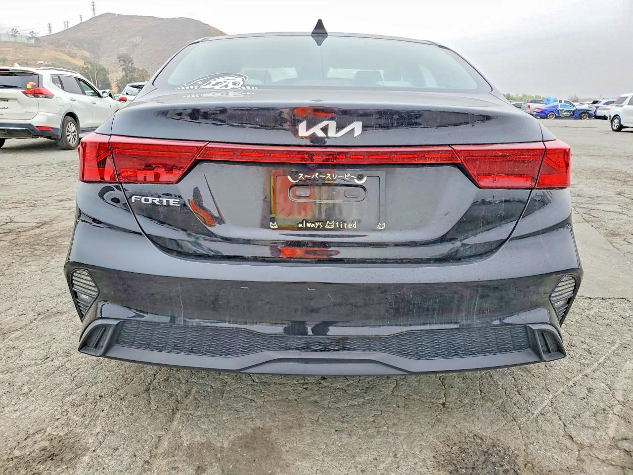 KIA FORTE 2022 — 7