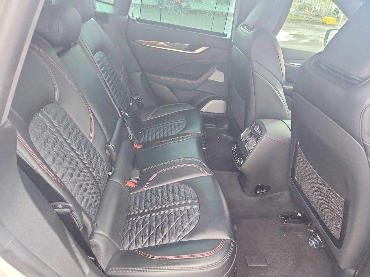 MASERATI LEVANTE 2019 — 12