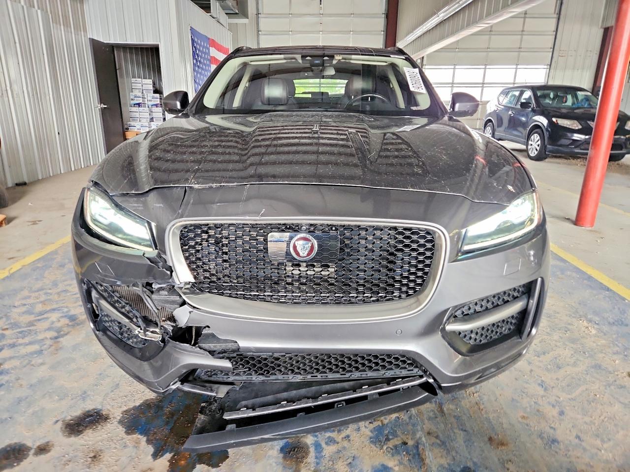 JAGUAR F-PACE 2017 — 6
