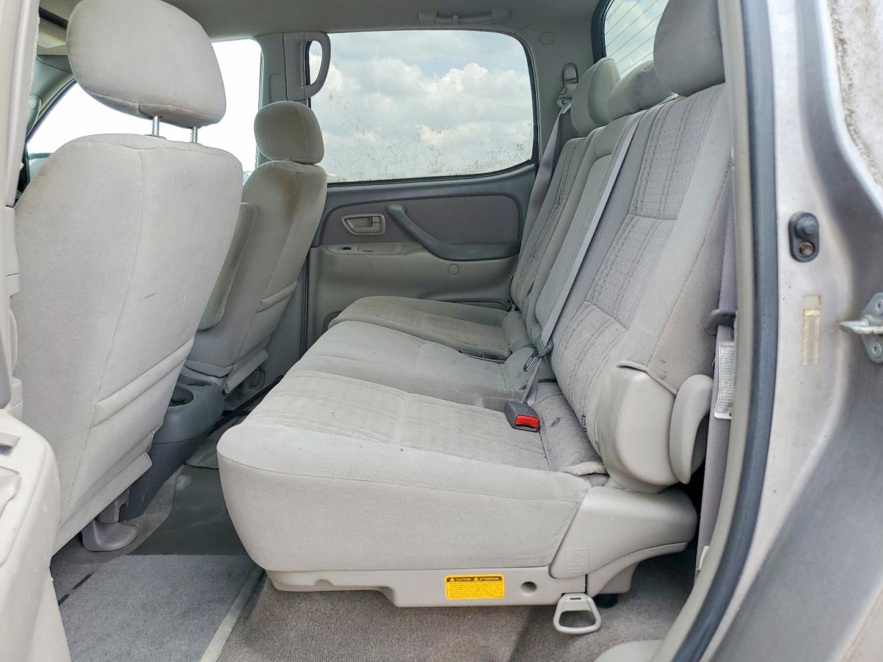 TOYOTA TUNDRA 2004 — 11