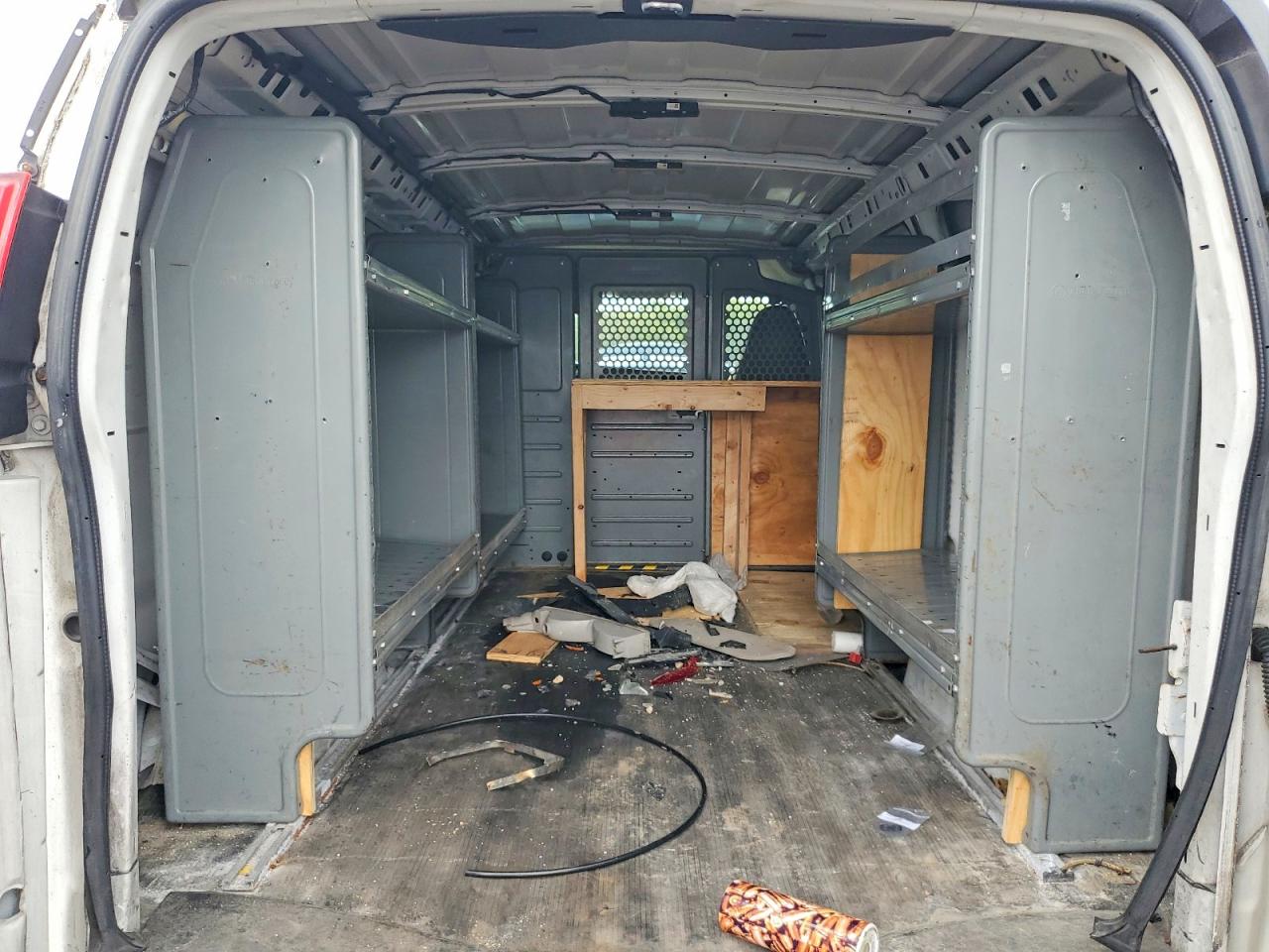 CHEVROLET EXPRESS G2500 2016 — 11