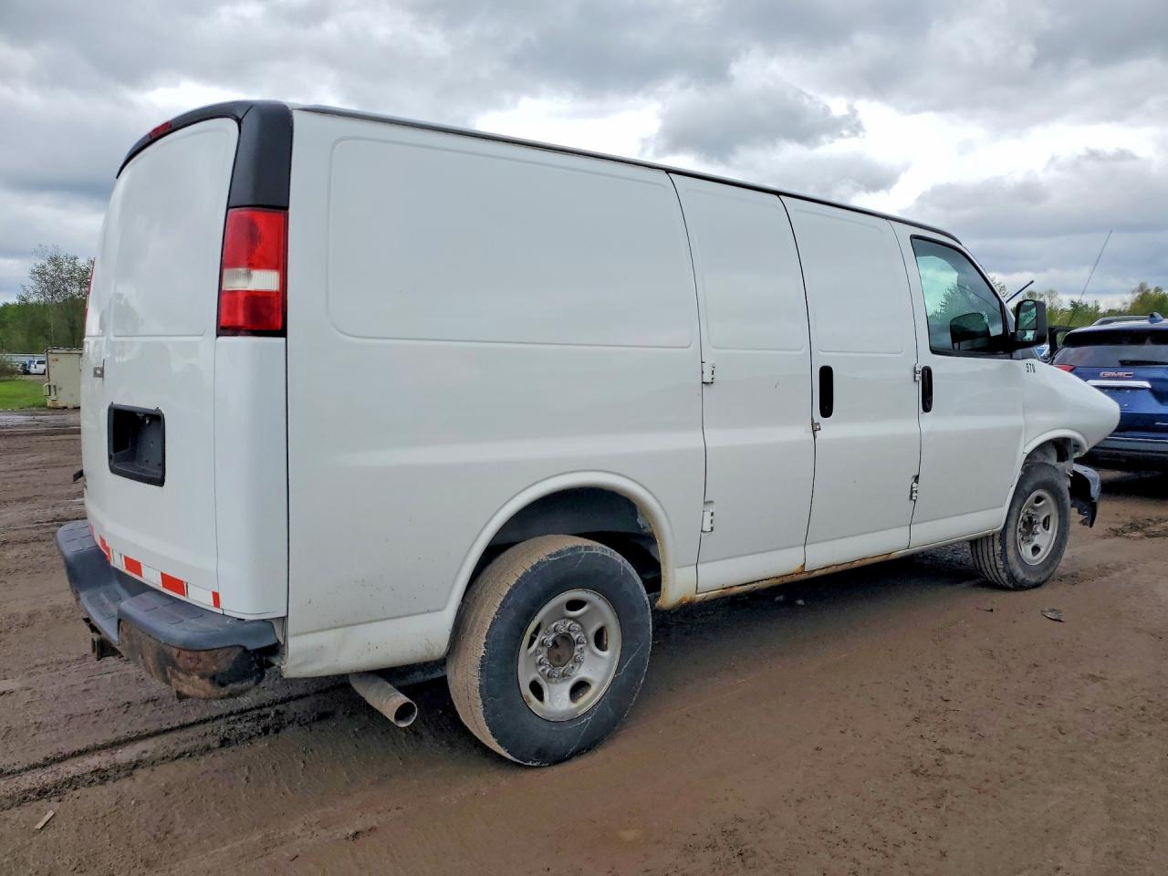 CHEVROLET EXPRESS G2500 2016 — 4