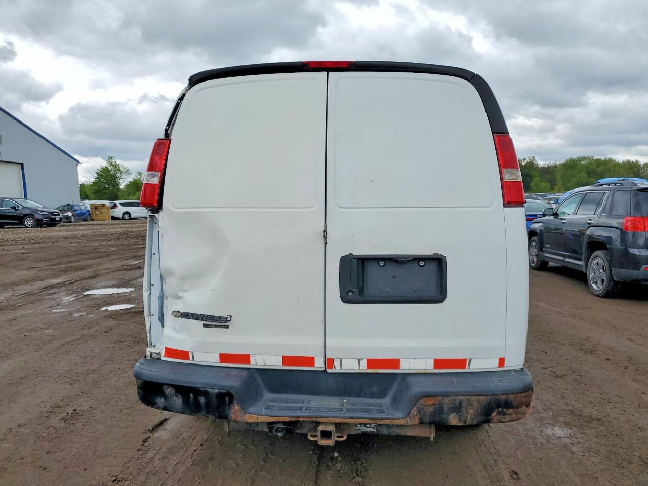 CHEVROLET EXPRESS G2500 2016 — 7