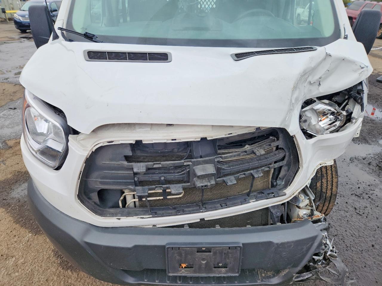 FORD TRANSIT 2018 — 13