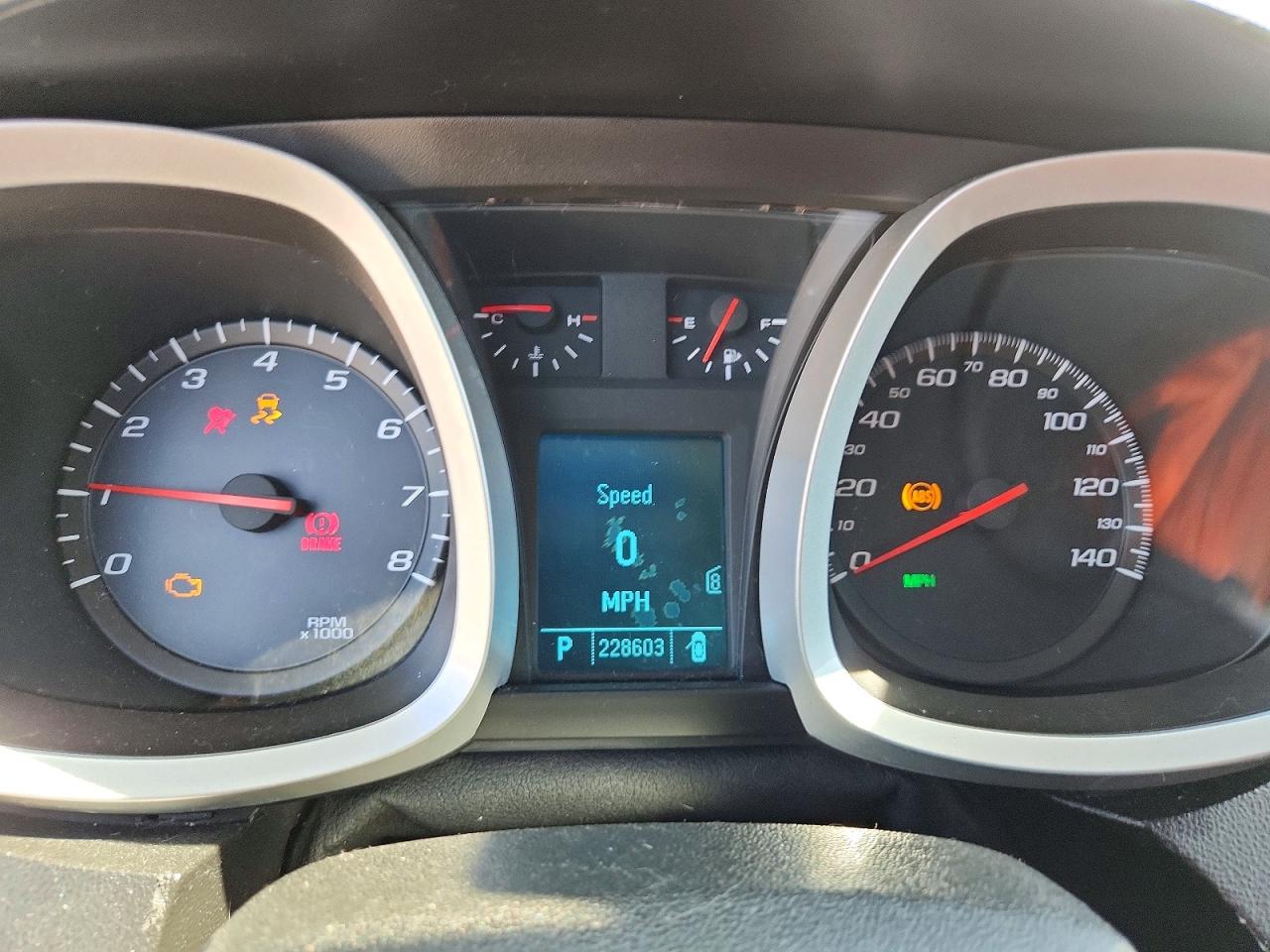 CHEVROLET EQUINOX 2011 — 10