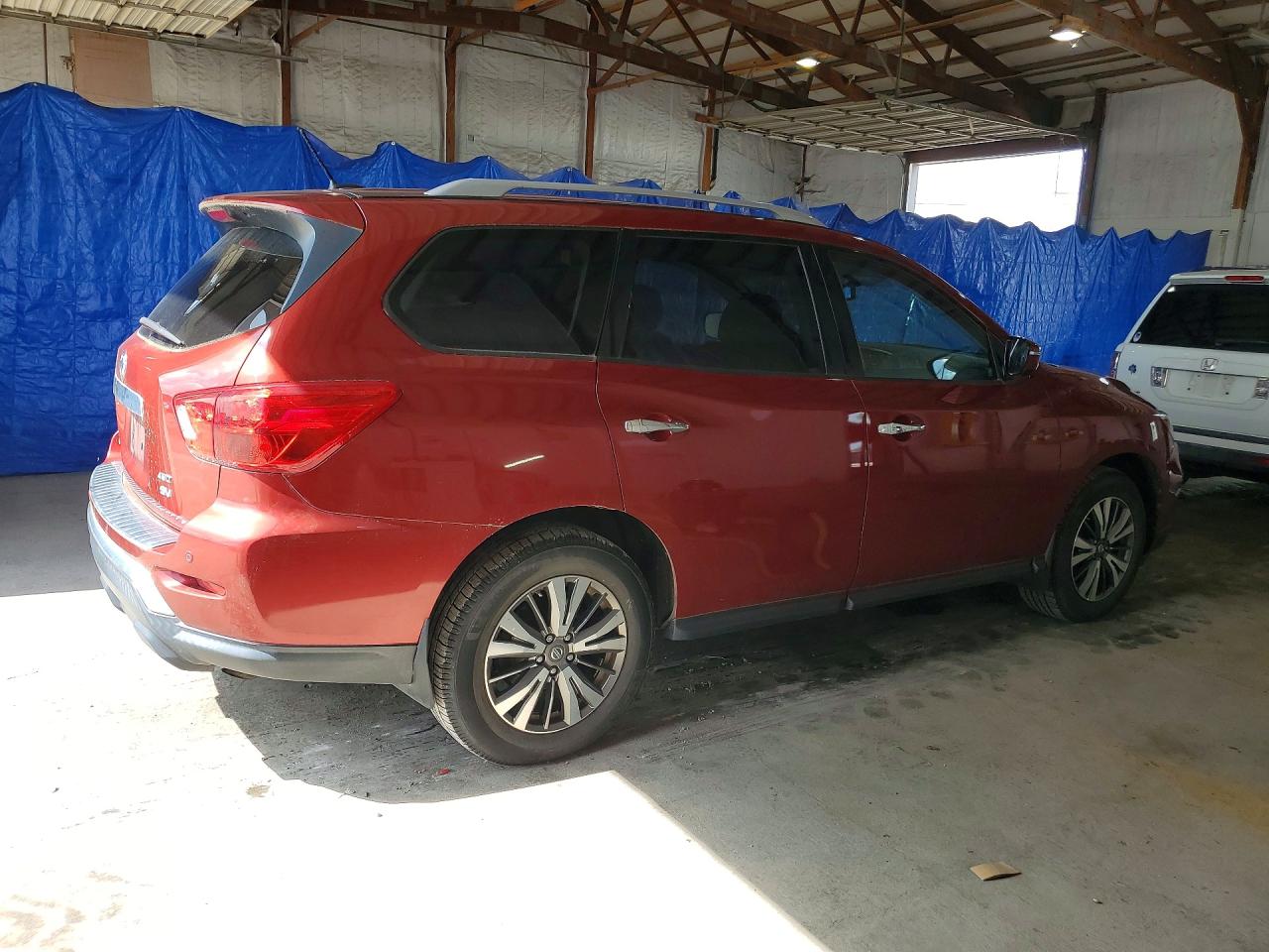 NISSAN PATHFINDER 2017 — 4