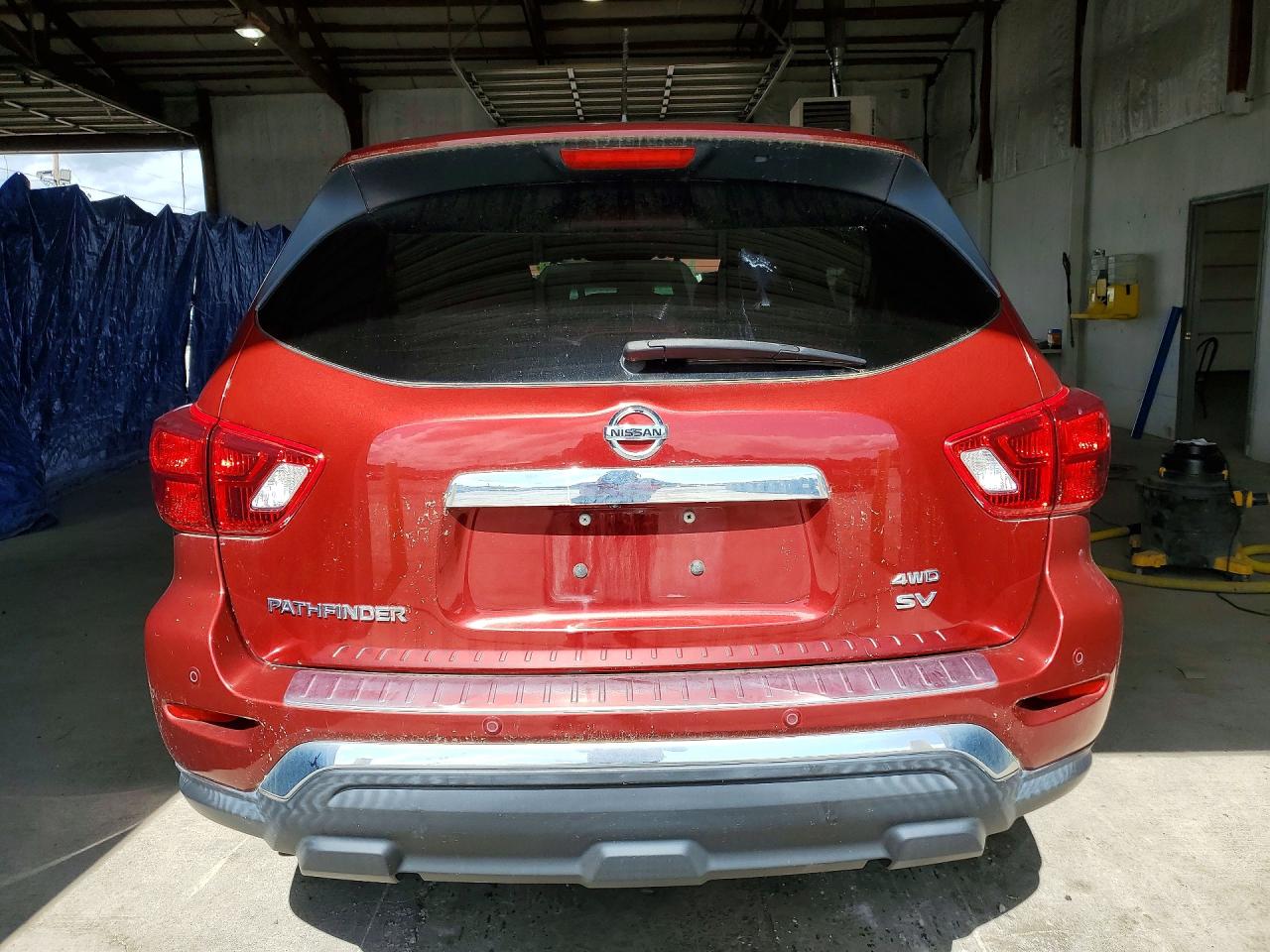 NISSAN PATHFINDER 2017 — 7