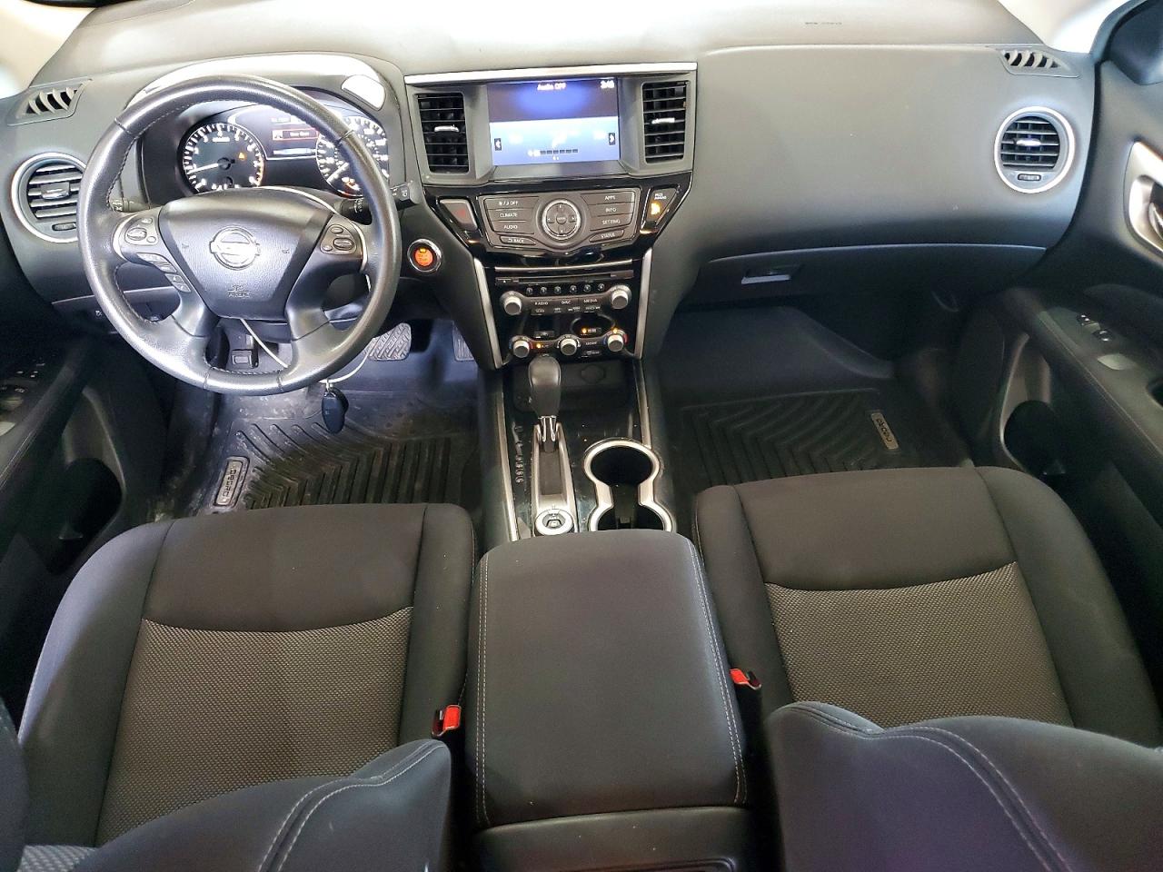 NISSAN PATHFINDER 2017 — 9