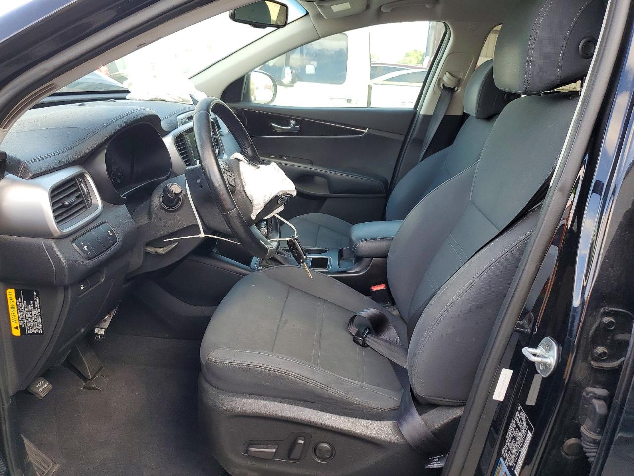 KIA SORENTO 2017 — 8