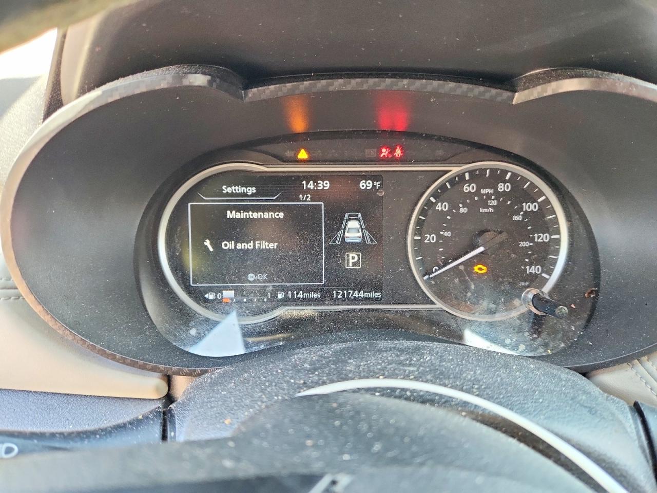 NISSAN VERSA 2020 — 10