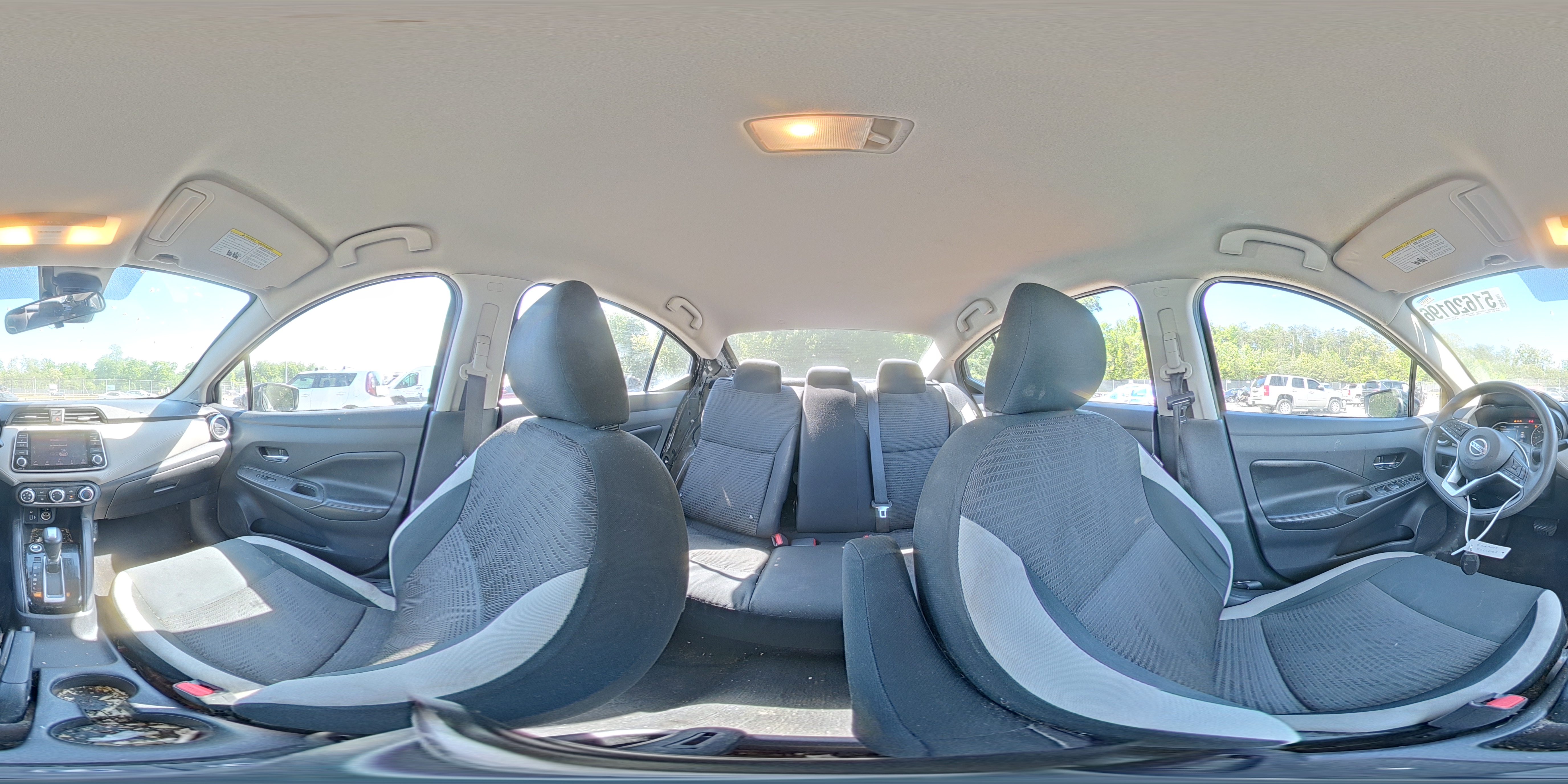 NISSAN VERSA 2020 — 14