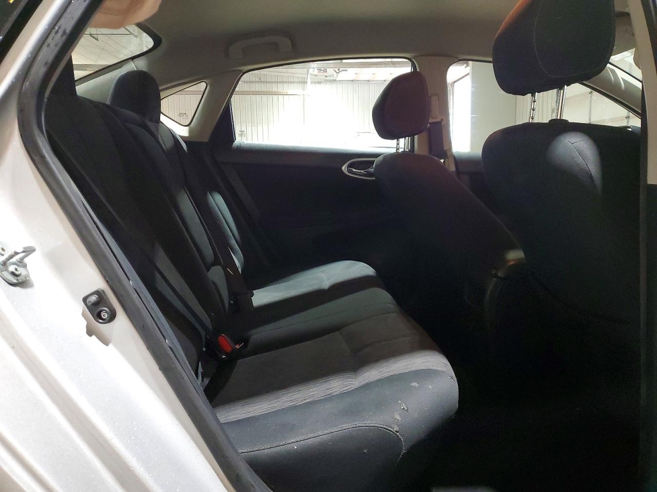 NISSAN SENTRA 2015 — 11