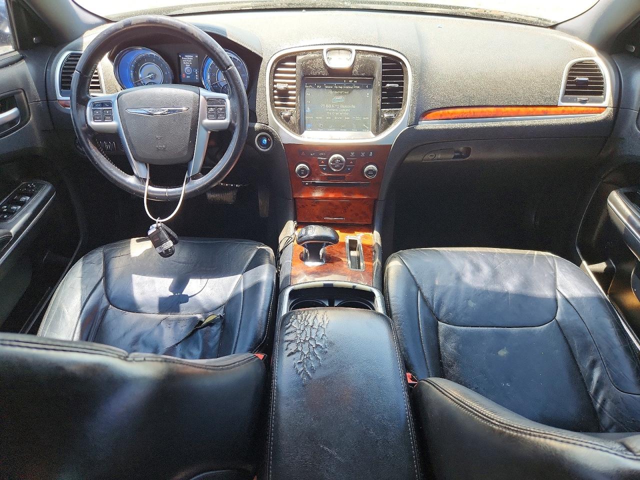 CHRYSLER 300 2012 — 9