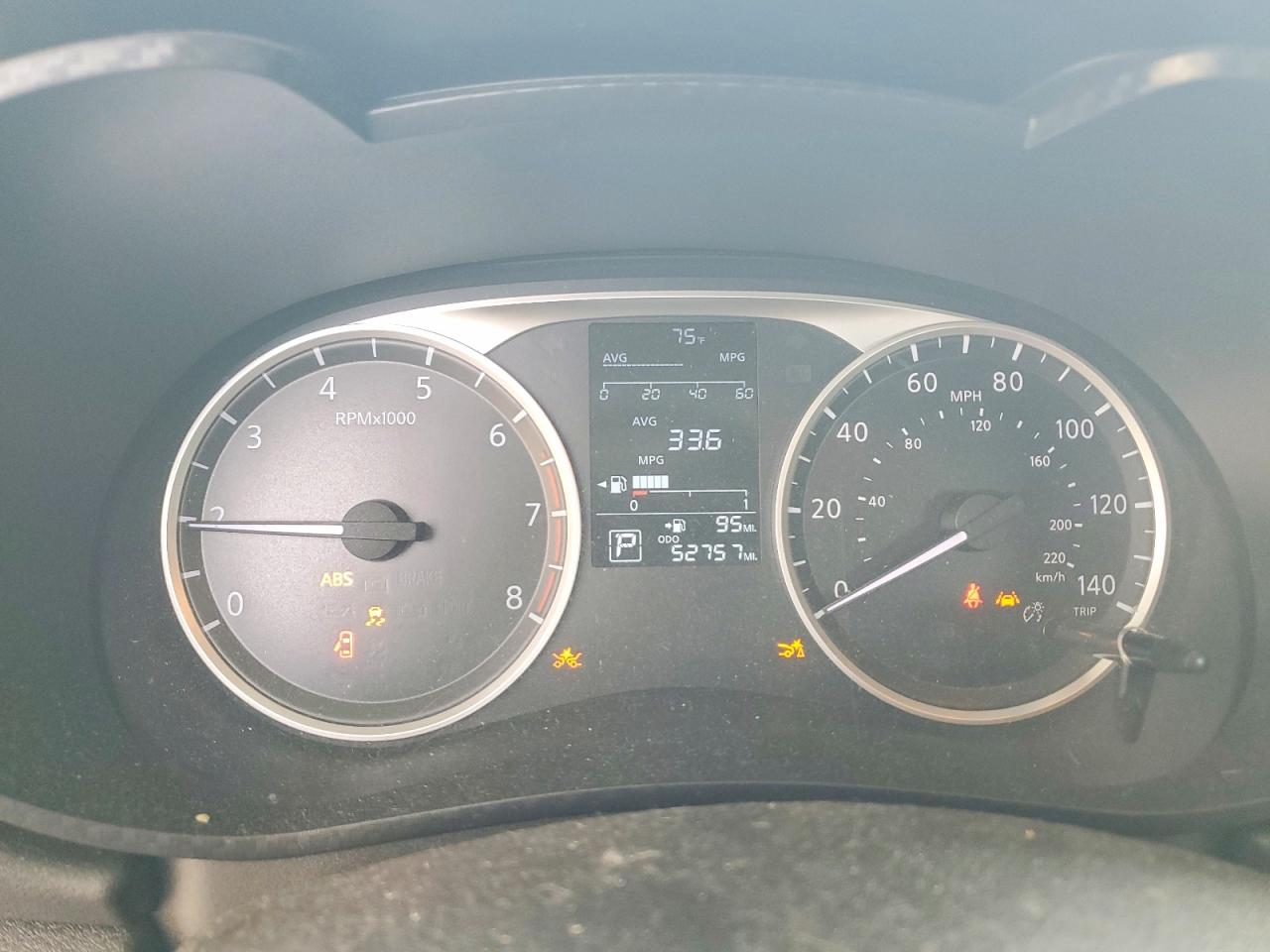 NISSAN VERSA 2020 — 10