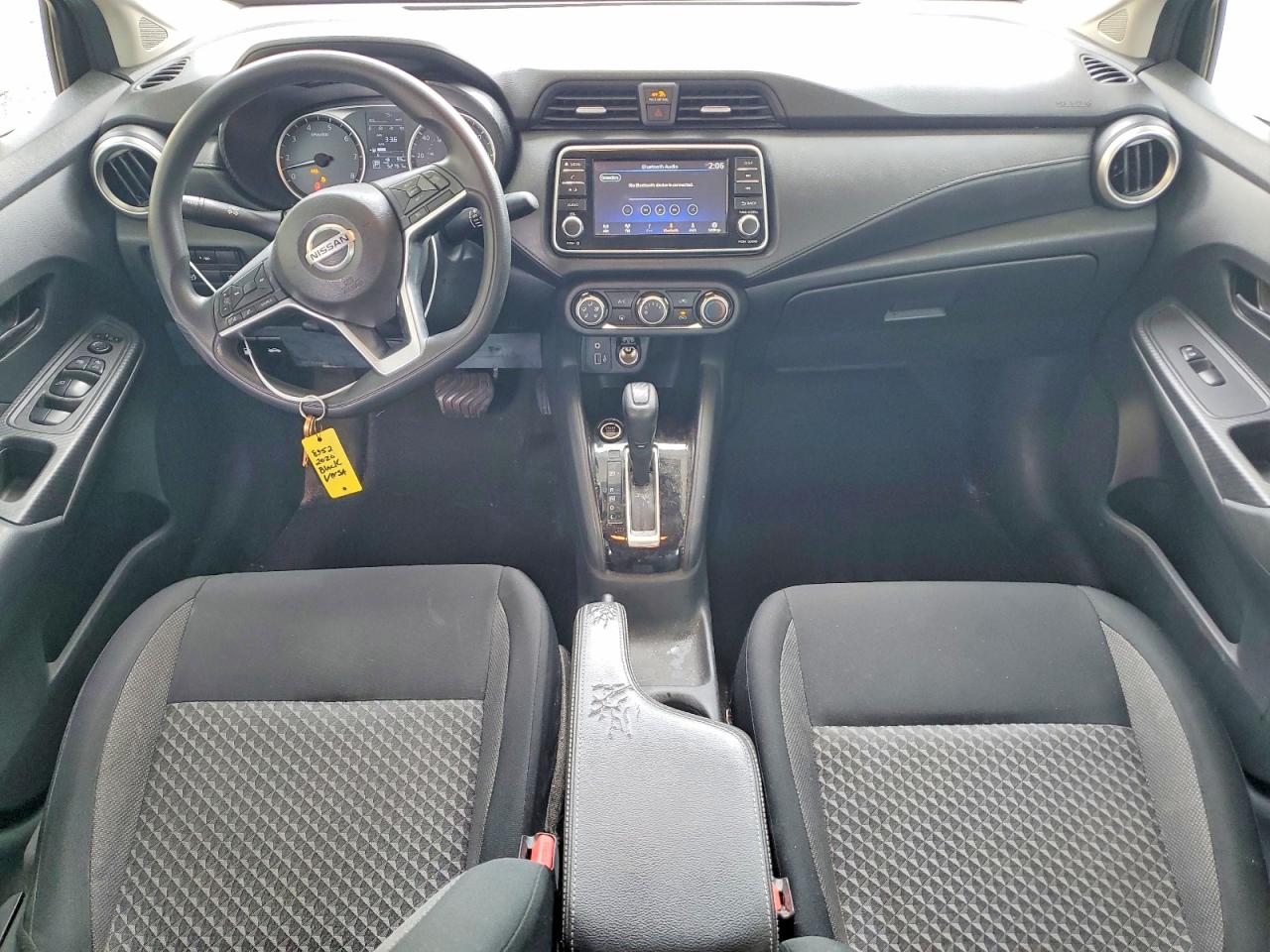 NISSAN VERSA 2020 — 9