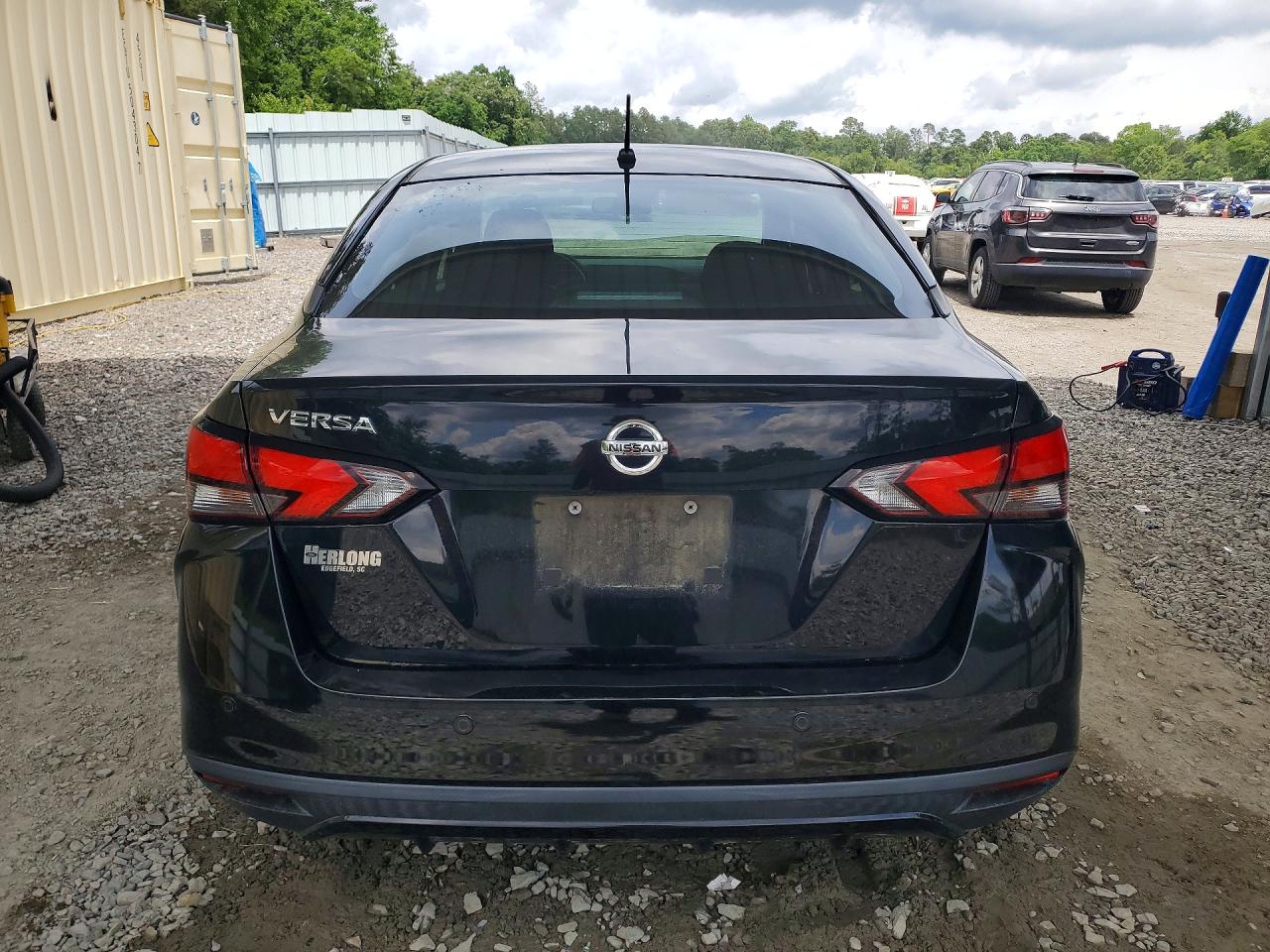 NISSAN VERSA 2020 — 7