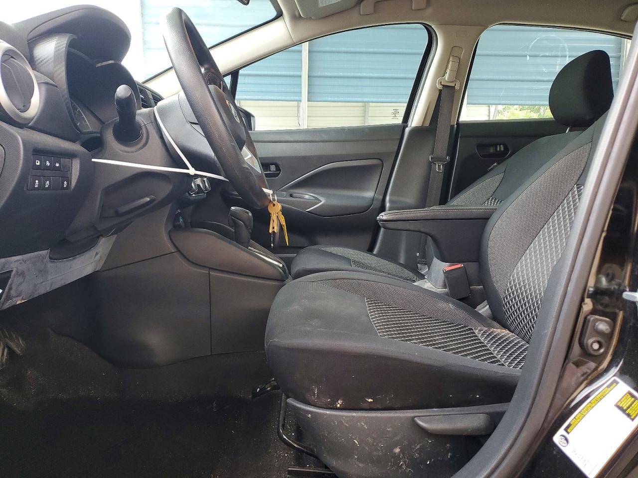 NISSAN VERSA 2020 — 8