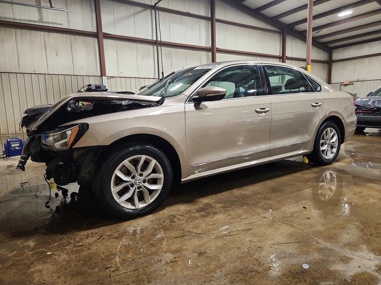 VOLKSWAGEN PASSAT 2016 — 2