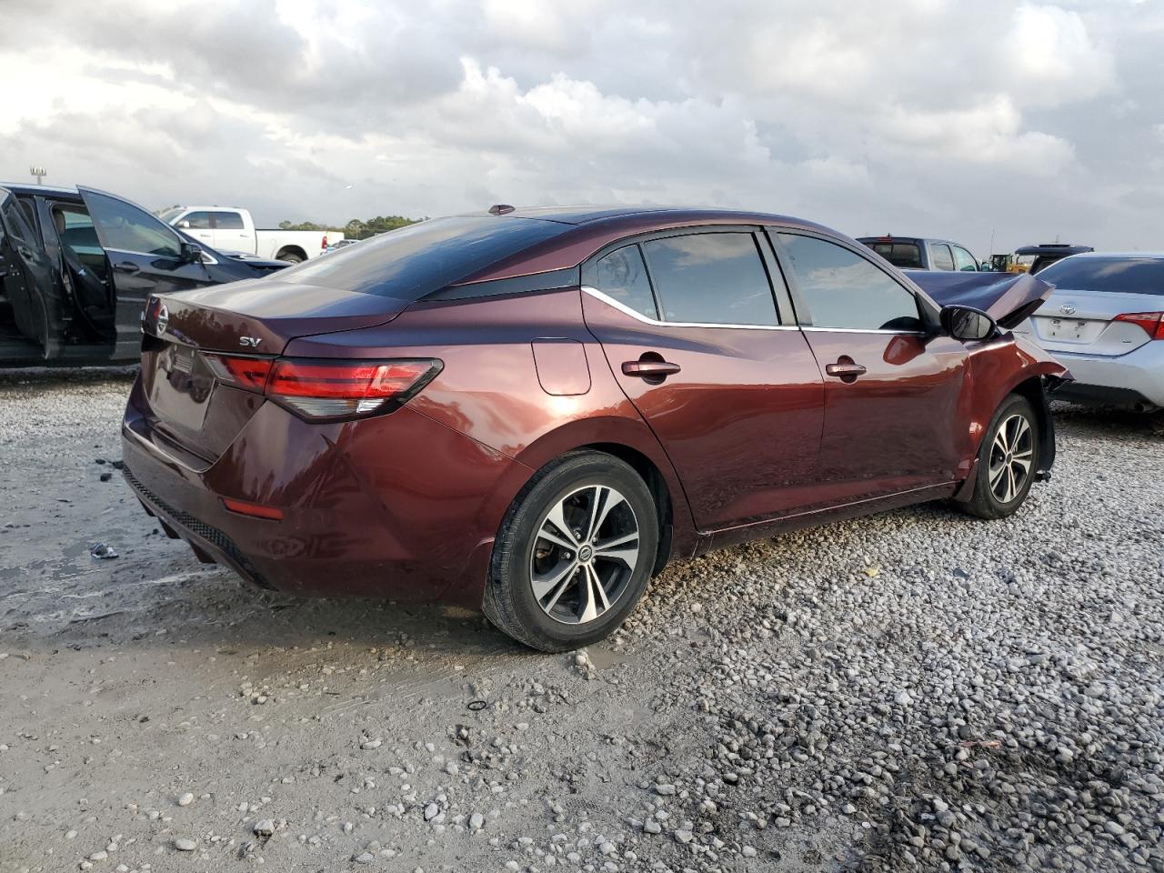 NISSAN SENTRA 2022 — 4