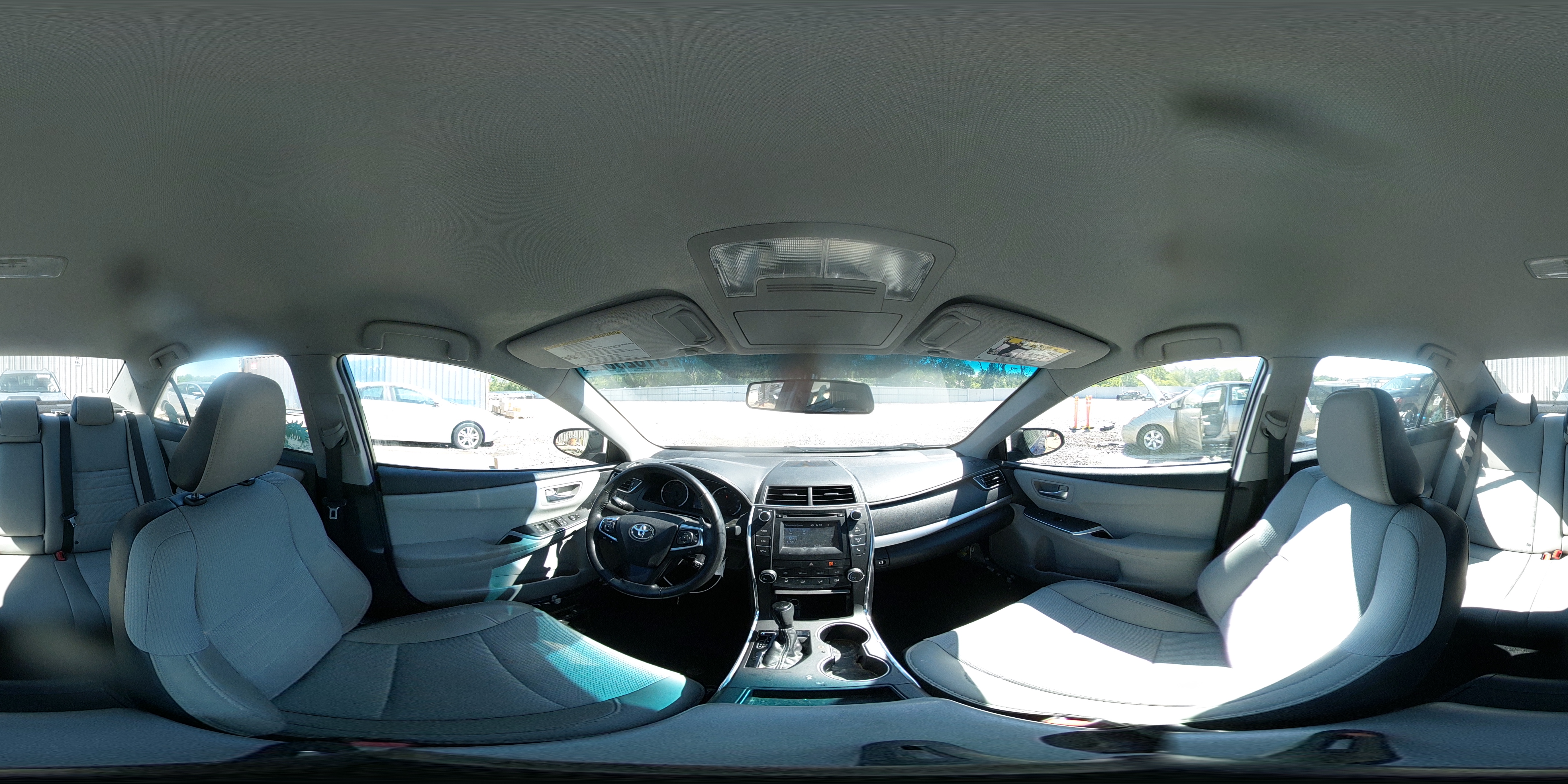 TOYOTA CAMRY 2016 — 14