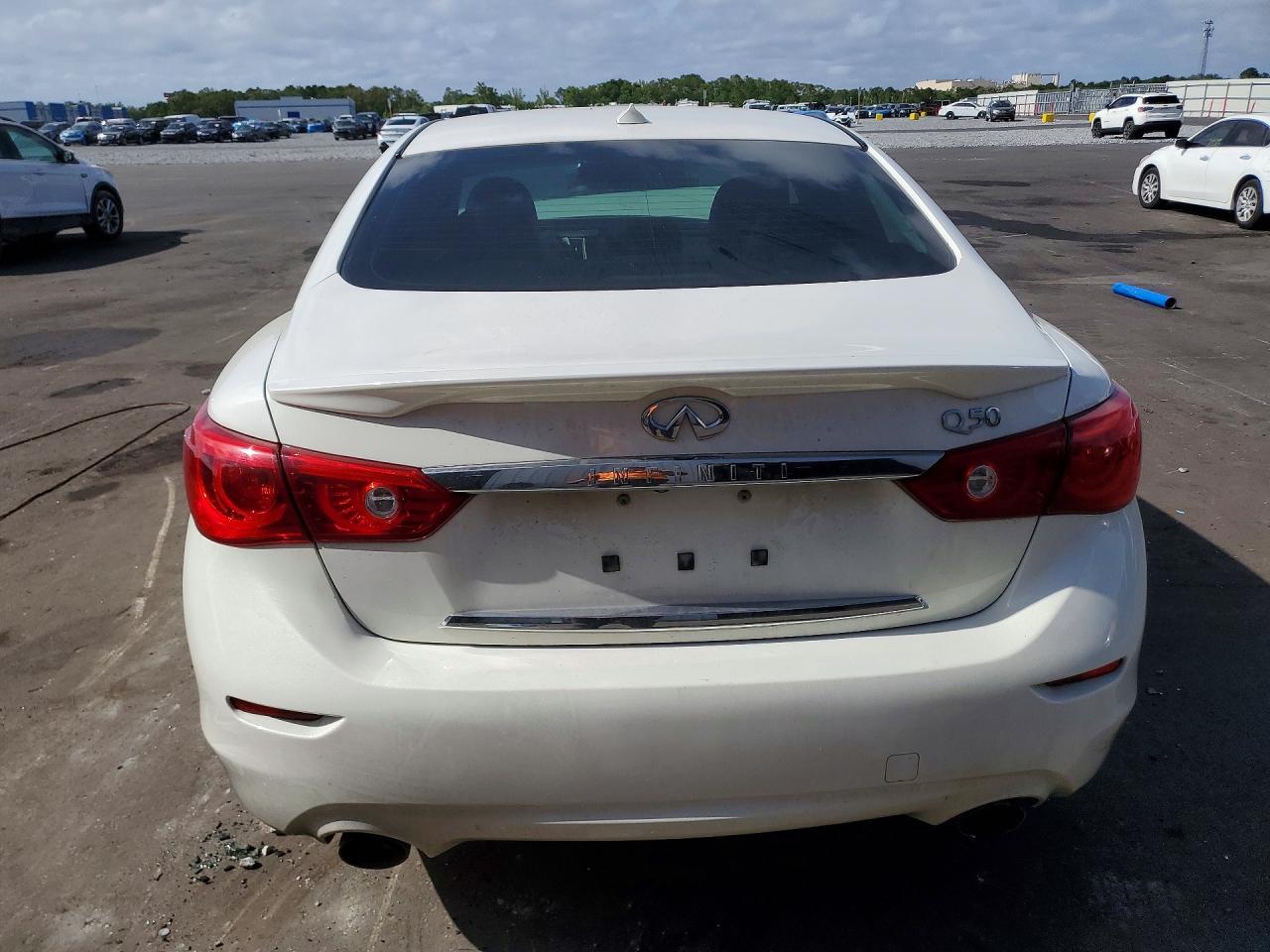 INFINITI Q50 2015 — 7