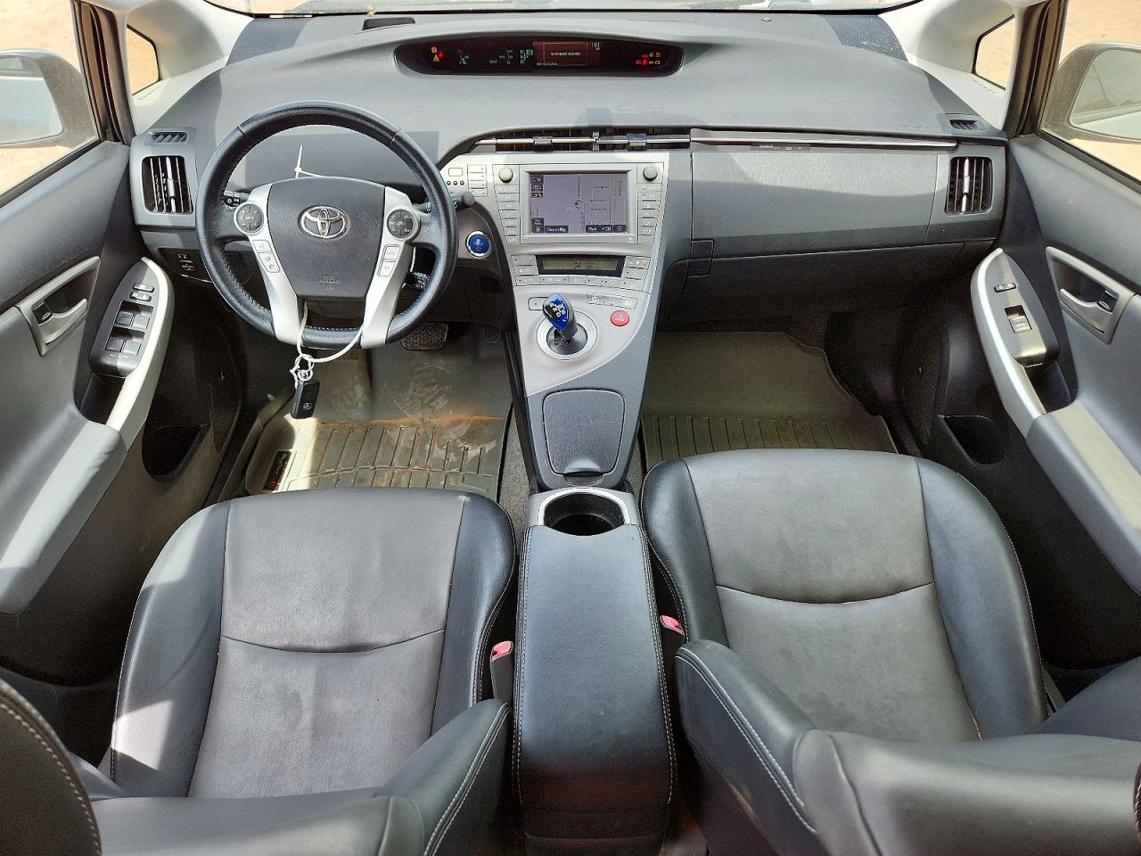 TOYOTA PRIUS 2012 — 9