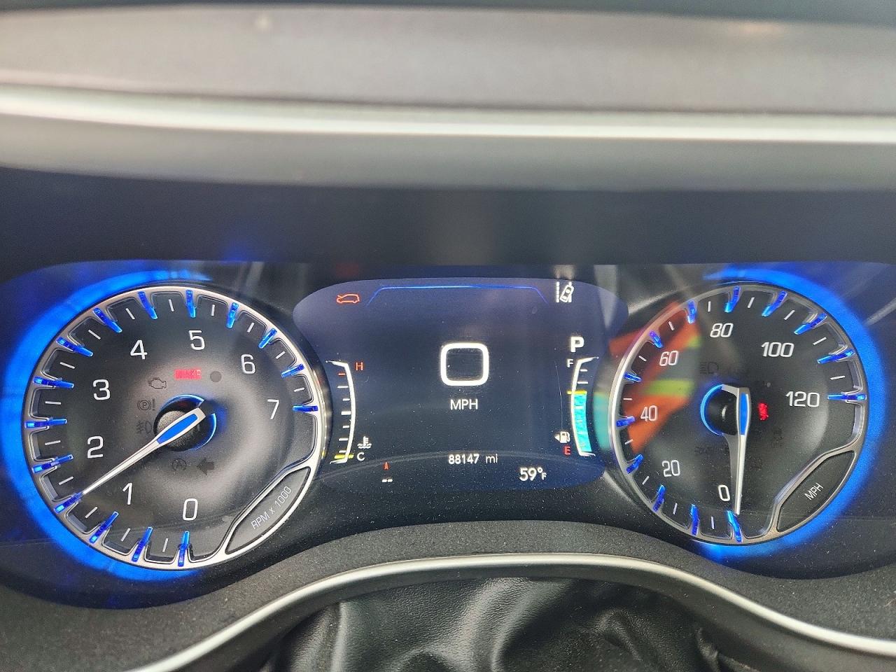 CHRYSLER PACIFICA 2022 — 10