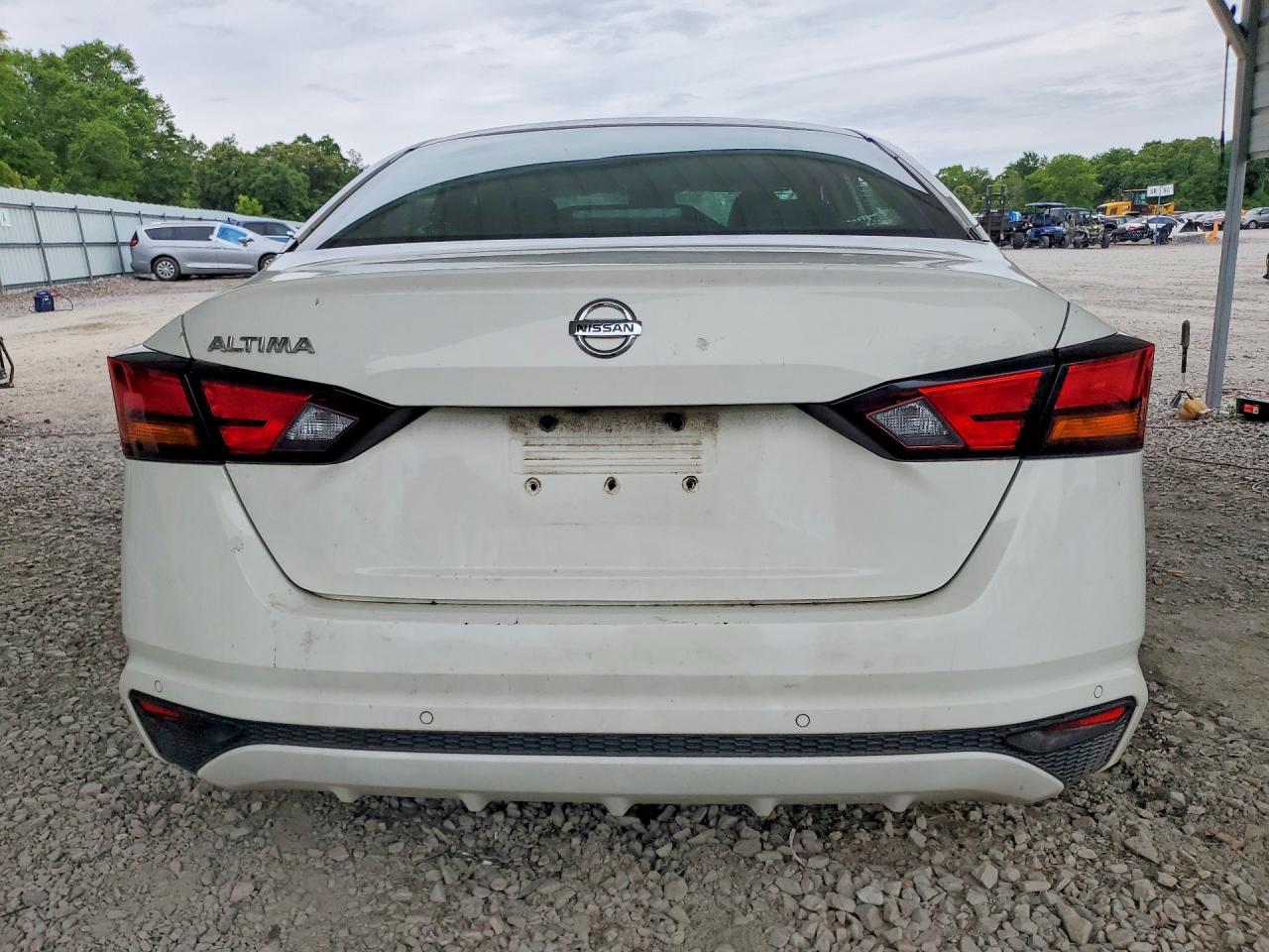 NISSAN ALTIMA 2021 — 7