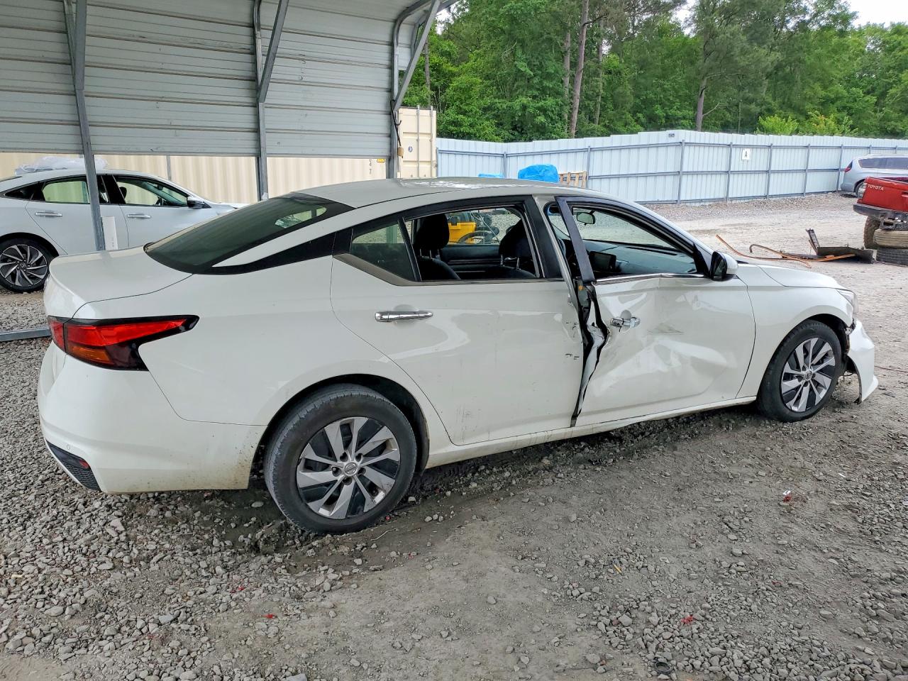 NISSAN ALTIMA 2021 — 4