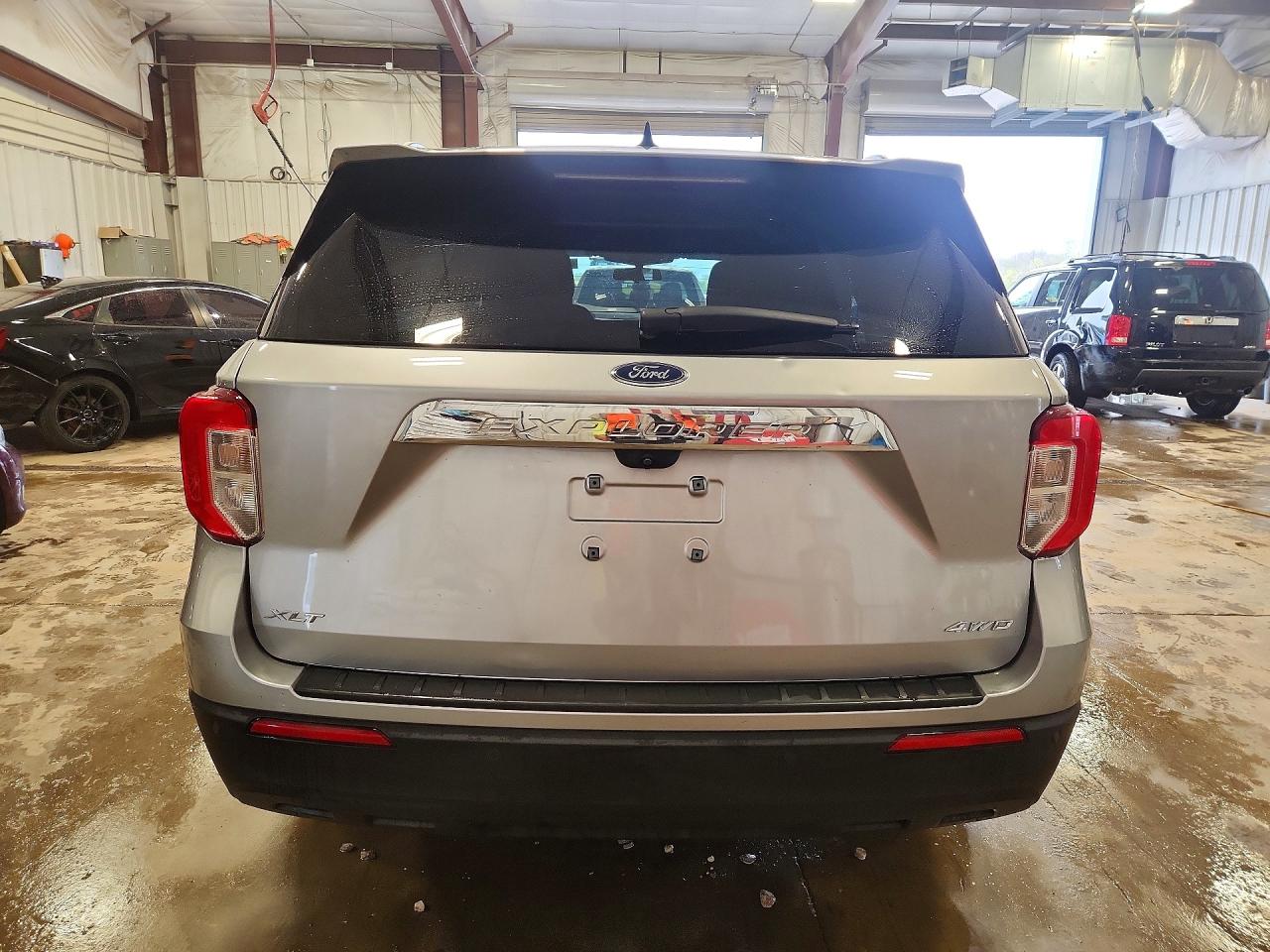 FORD EXPLORER 2021 — 7
