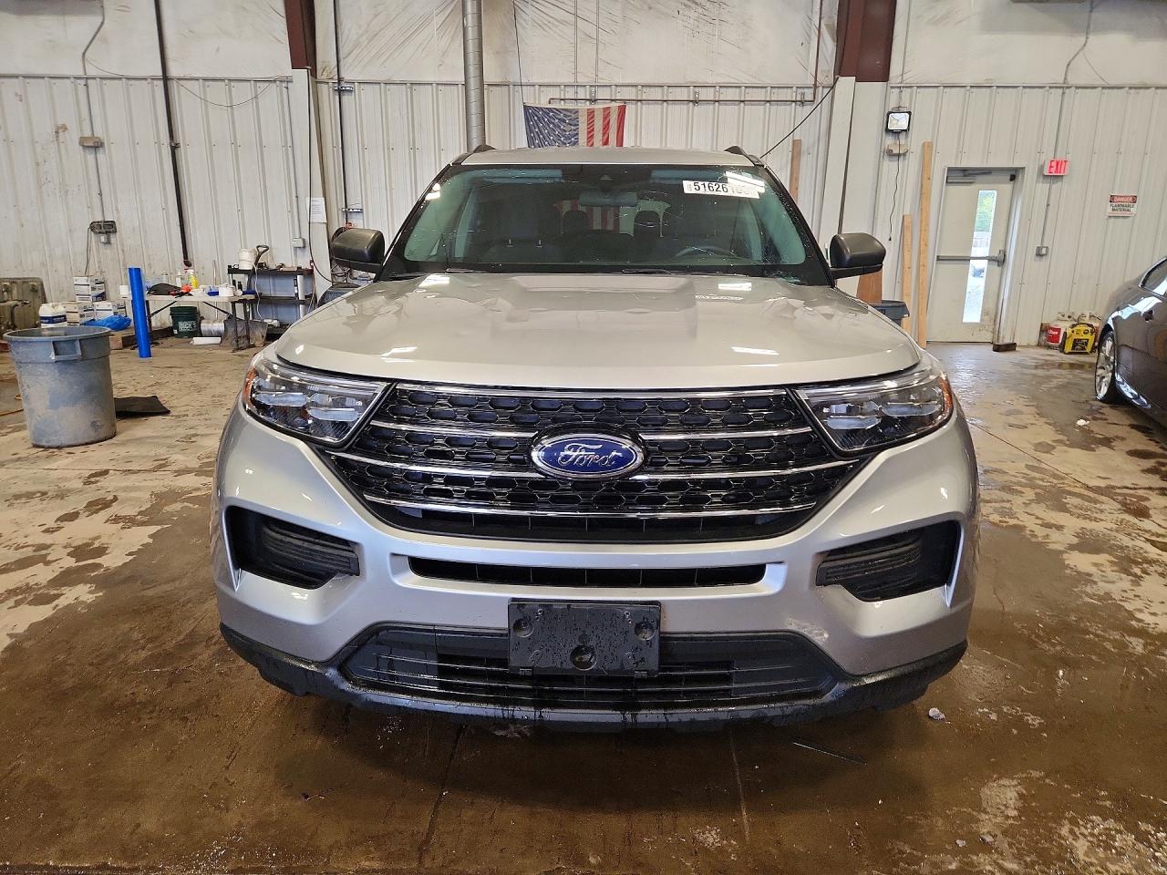 FORD EXPLORER 2021 — 6