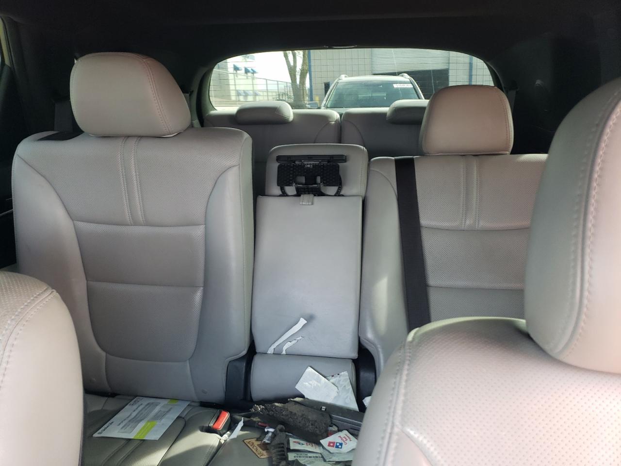 KIA SORENTO 2015 — 11