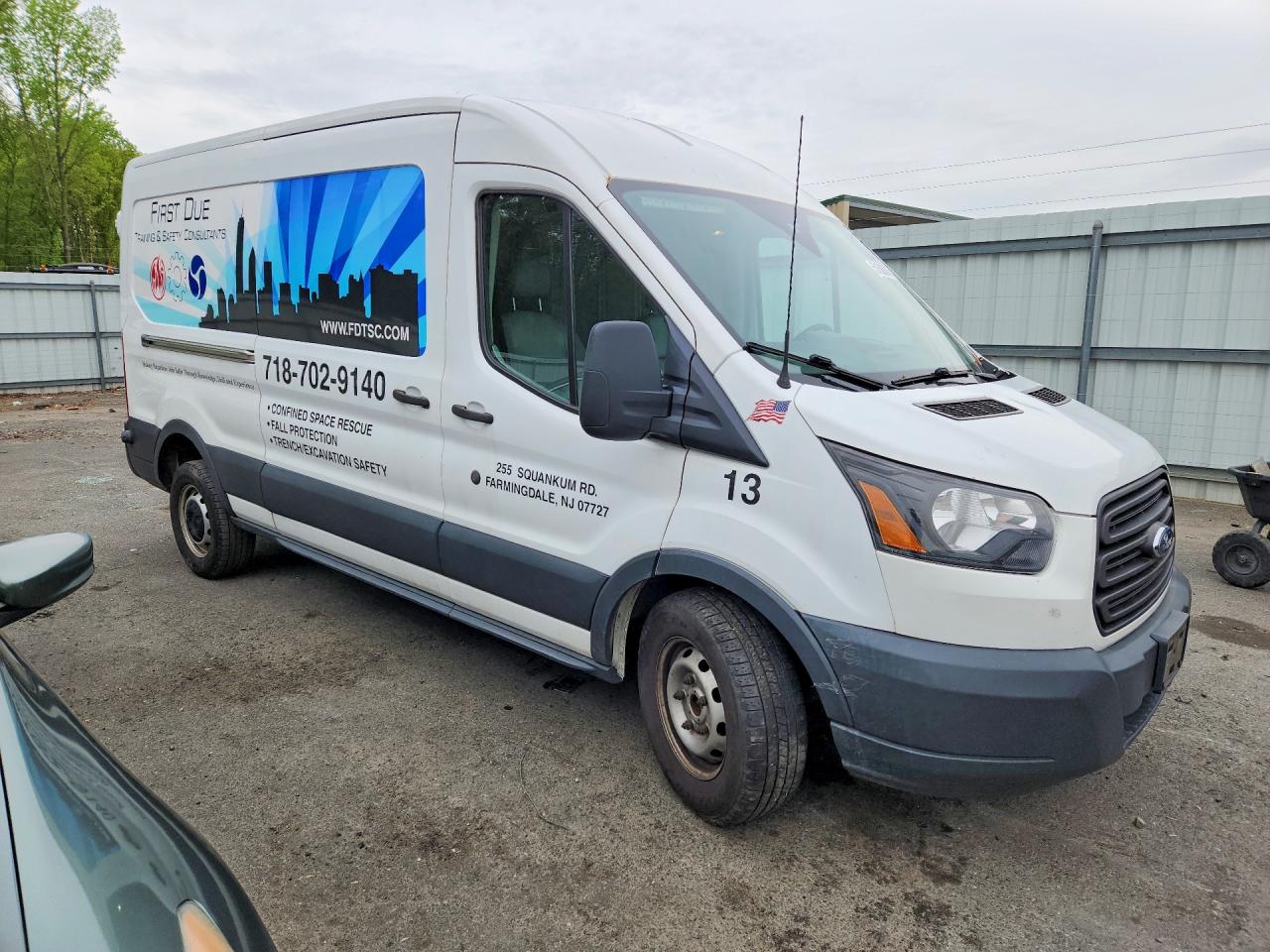 FORD TRANSIT 2017 — 5
