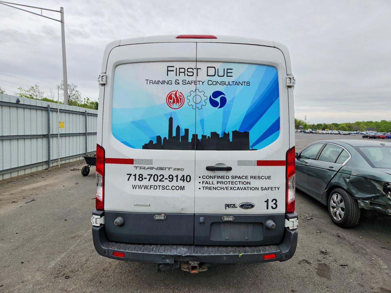 FORD TRANSIT 2017 — 7